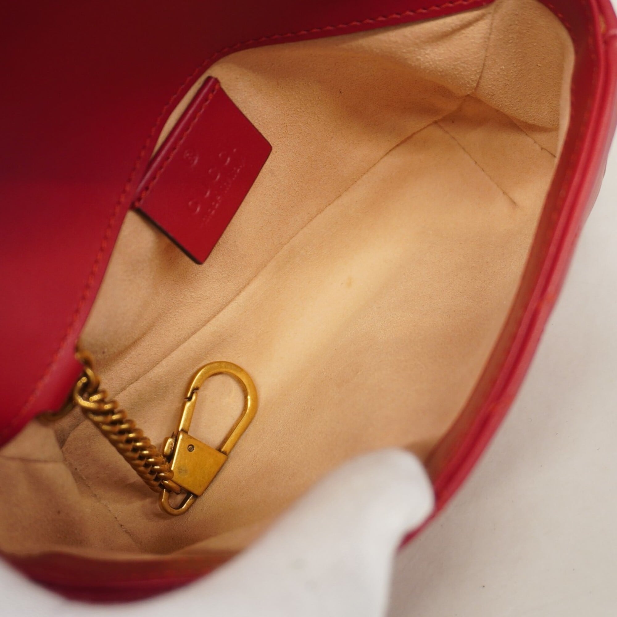 Gucci Red Color Leather Shoulder Bag (Pre-Owned)