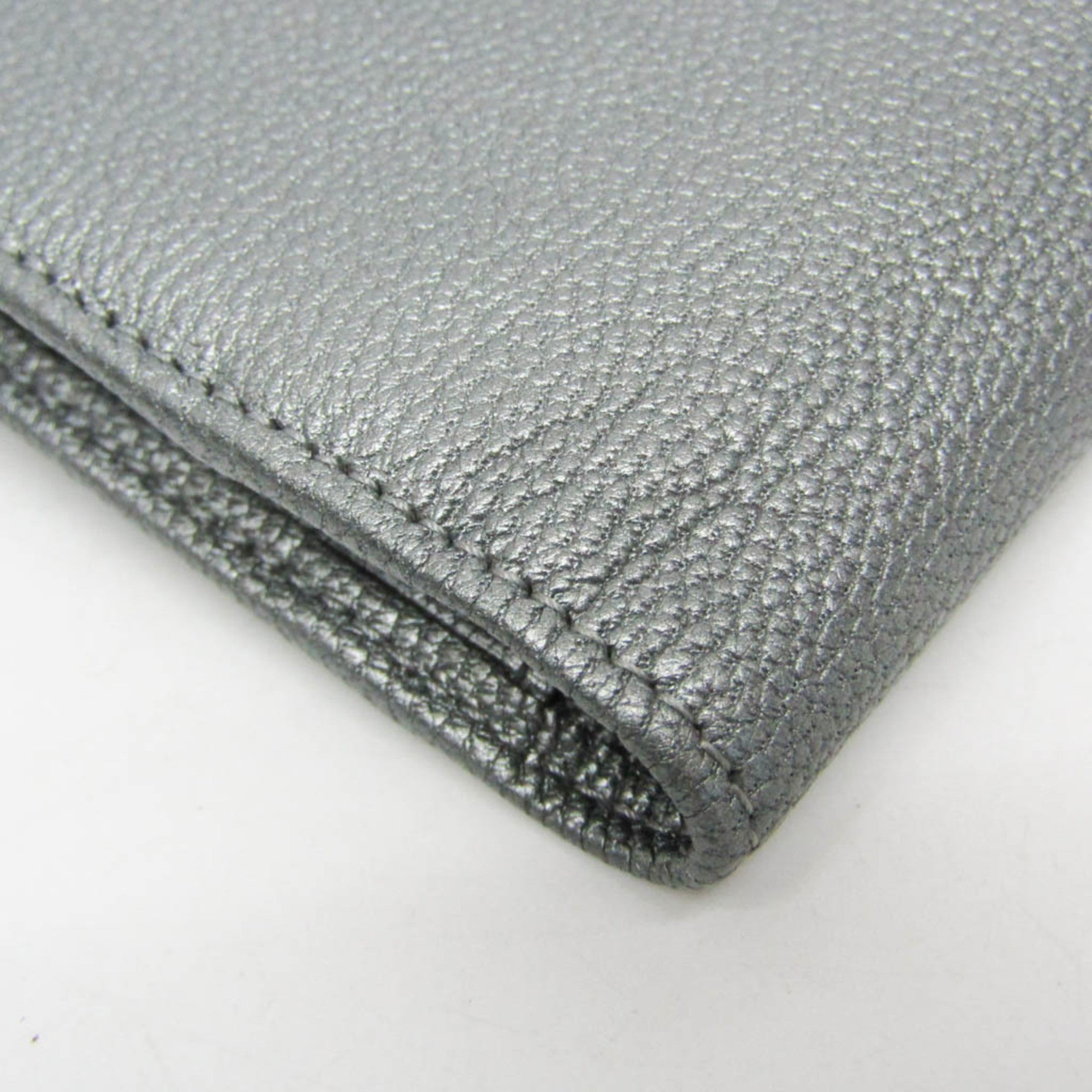 Chanel Coco Button Silver Leather Long Wallet (Bi-Fold) (Pre-Owned)