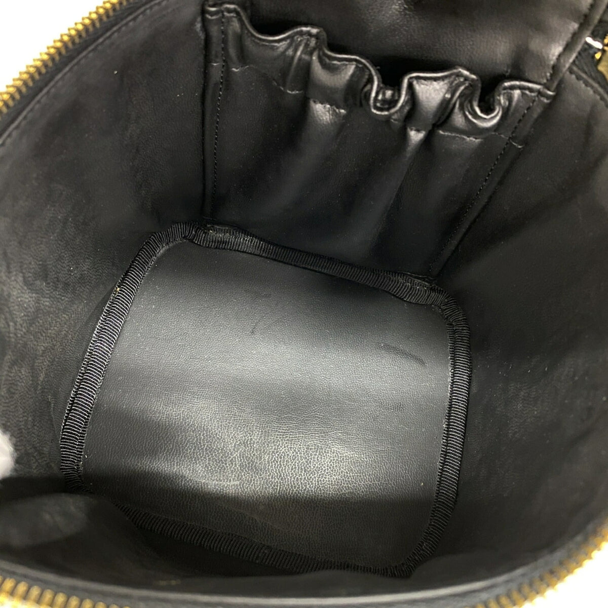 Chanel Black Patent Leather Vanity Bag (Pre-Owned)