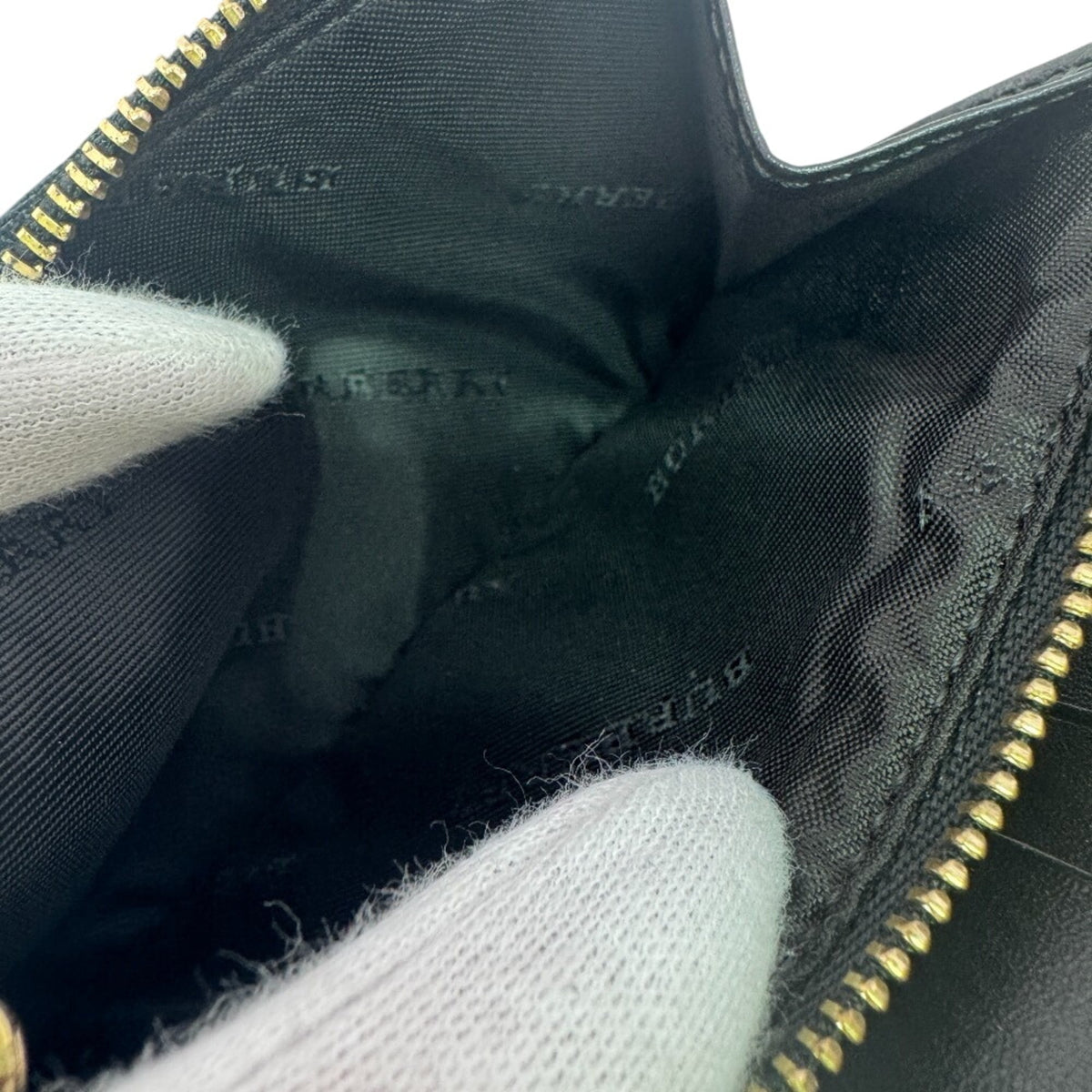 Burberry Black Leather Wallet (Bi-Fold) (Pre-Owned)