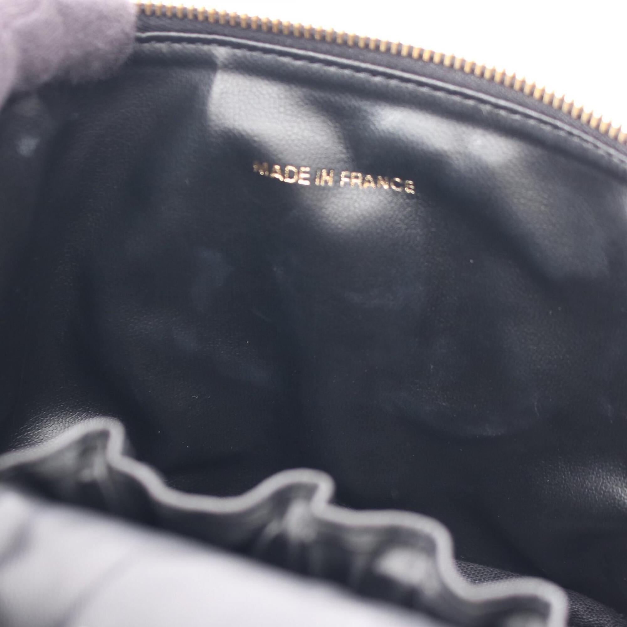 Chanel Black Grained Calfskin Handbag (Pre-Owned)