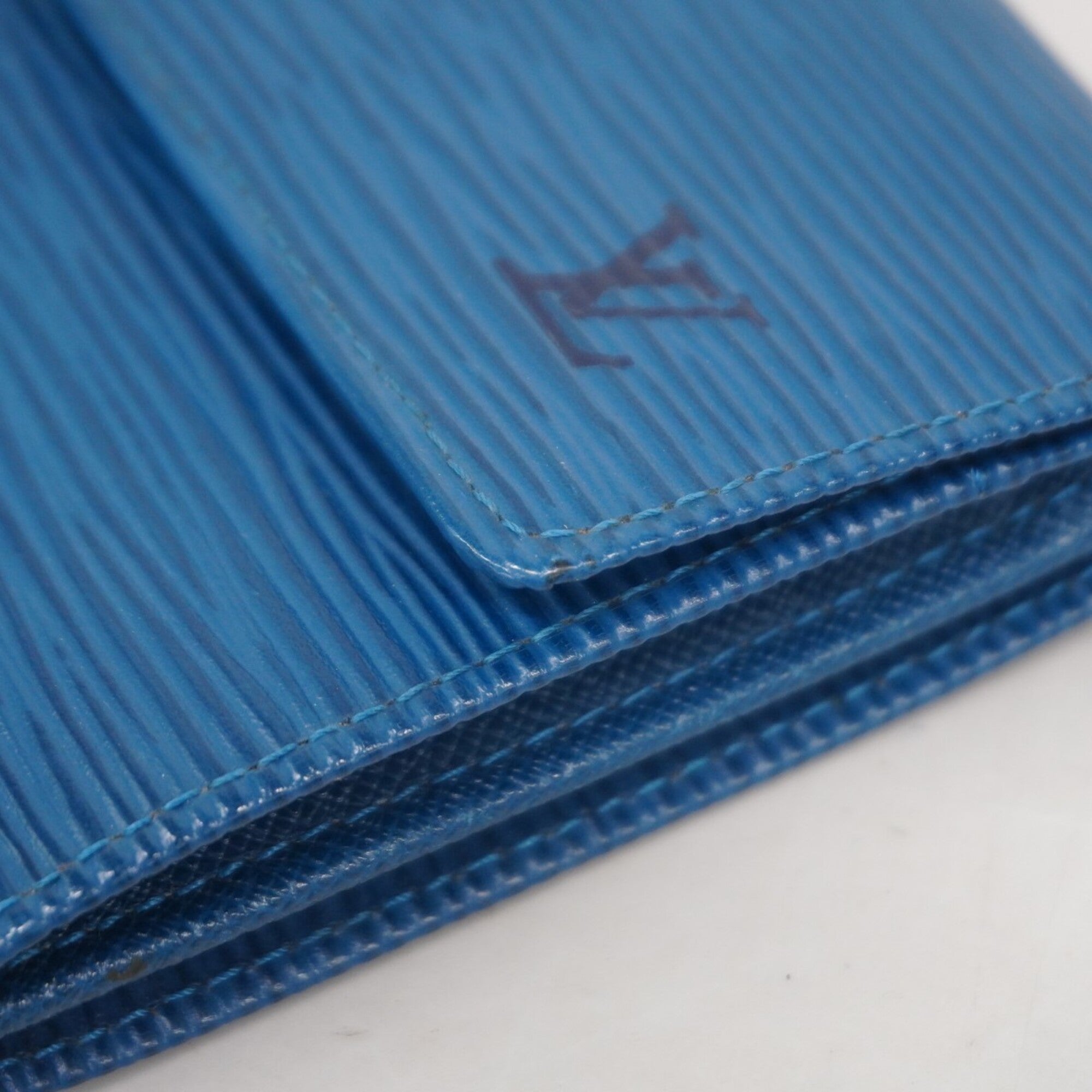 Louis Vuitton Toledo Blue Long Wallet (Bi-Fold) (Pre-Owned)
