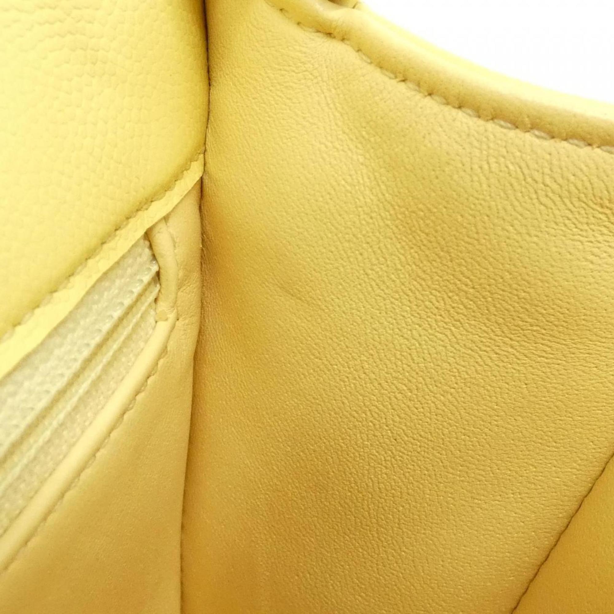 Chanel Yellow Grained Calfskin Shoulder Bag (Pre-Owned)