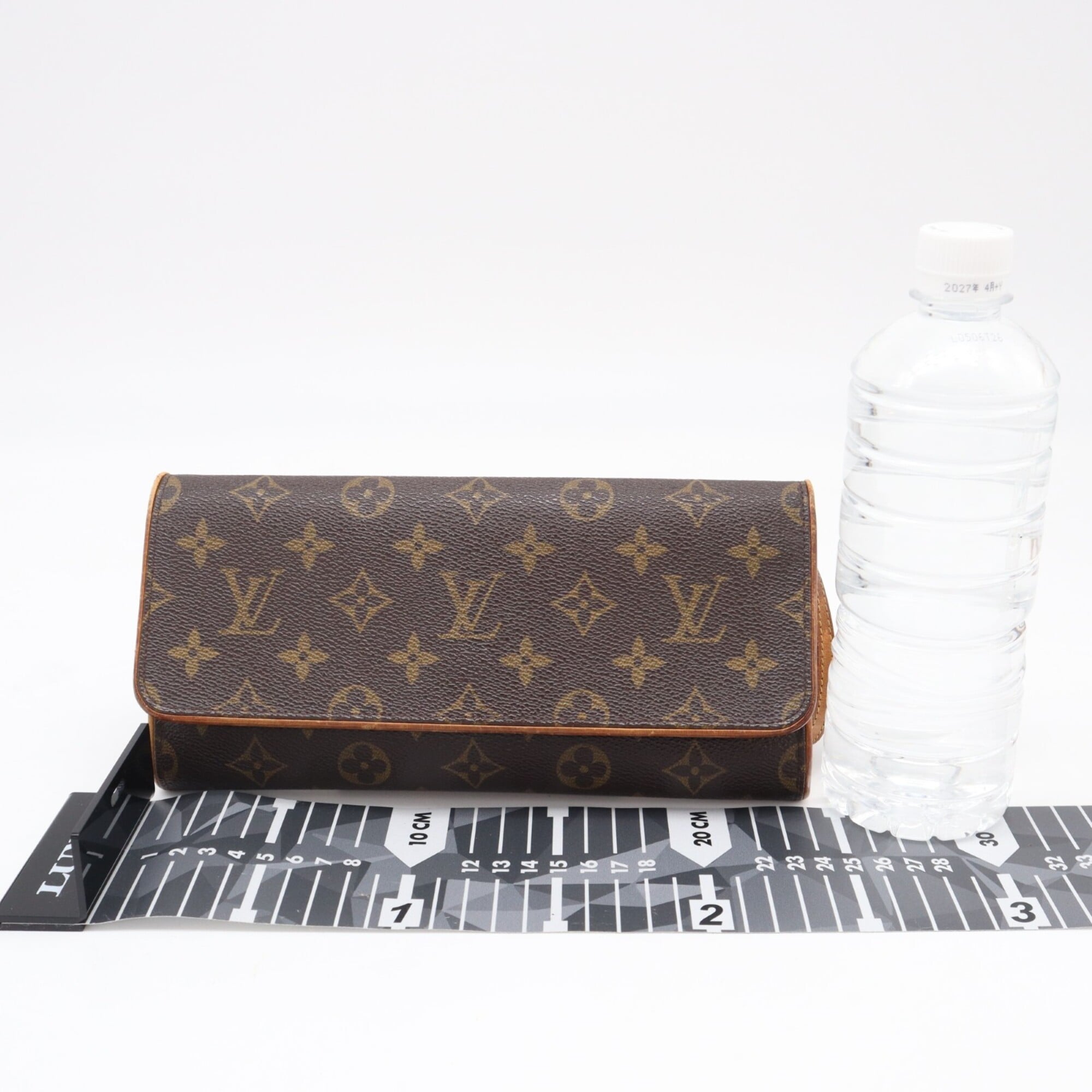 Louis Vuitton Beige Brown Coated Canvas Leather Shoulder Bag (Pre-Owned)