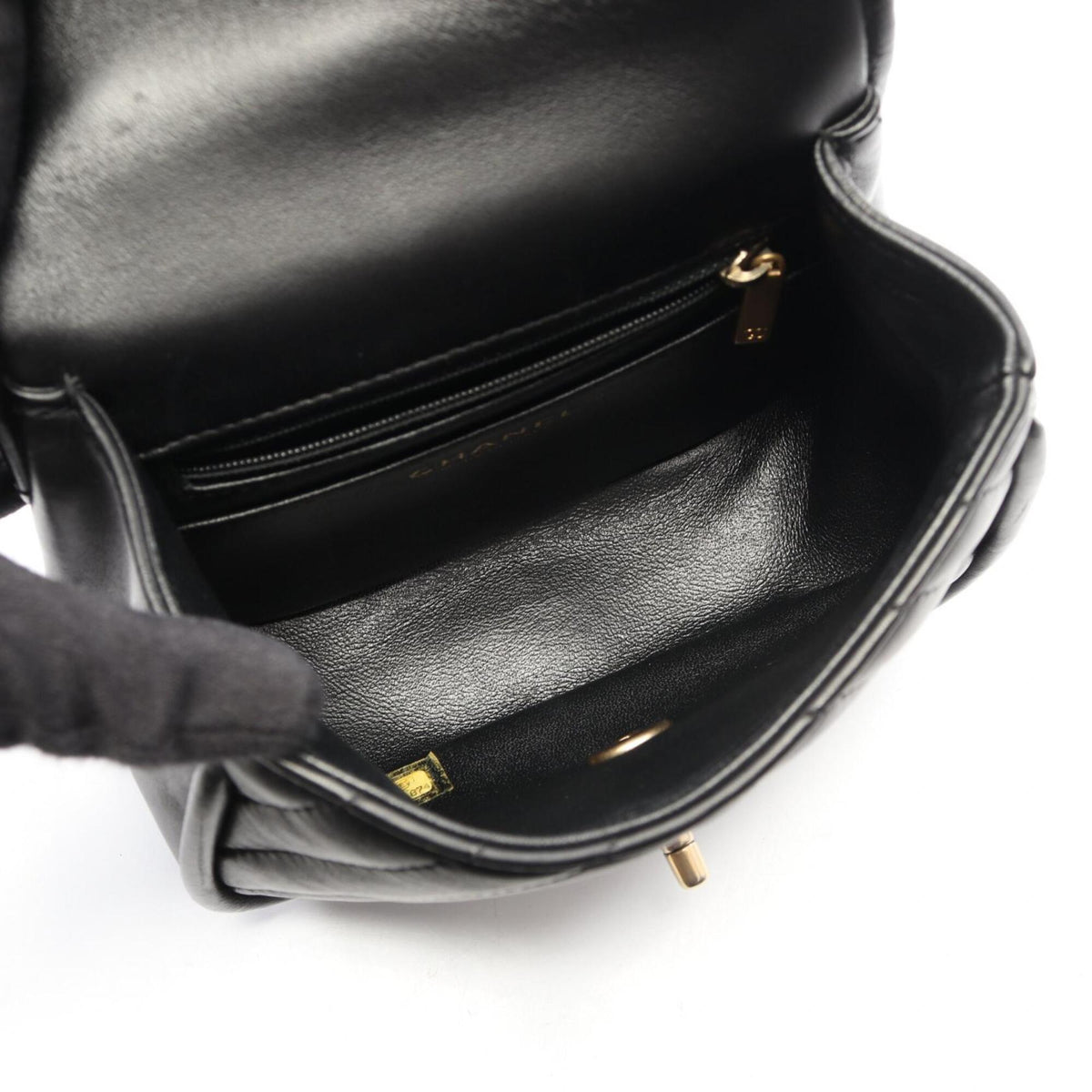 Chanel Black Leather Handbag Shoulder Bag (Pre-Owned)
