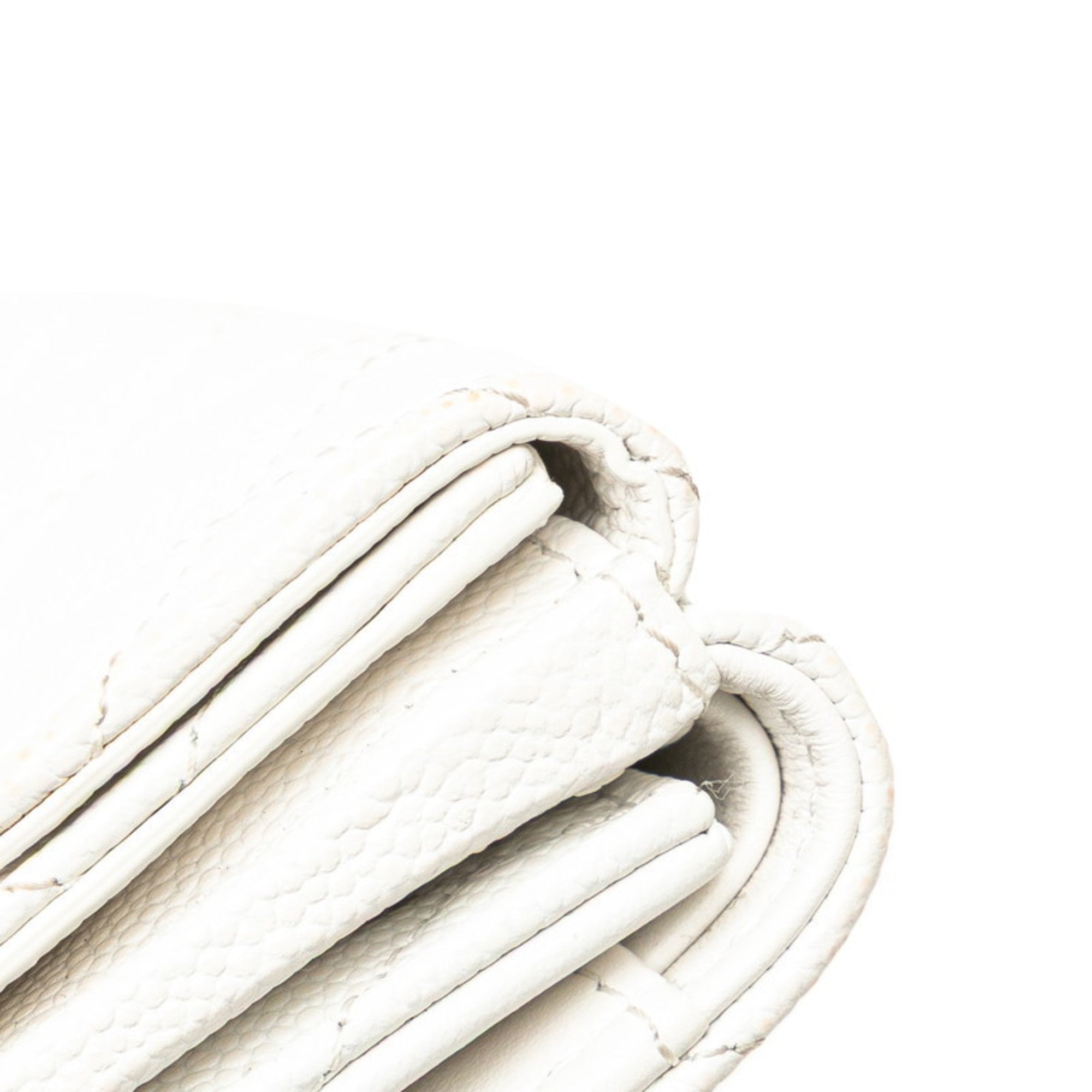 Chanel Matelasse White Grained Calfskin Wallet (Tri-Fold) (Pre-Owned)