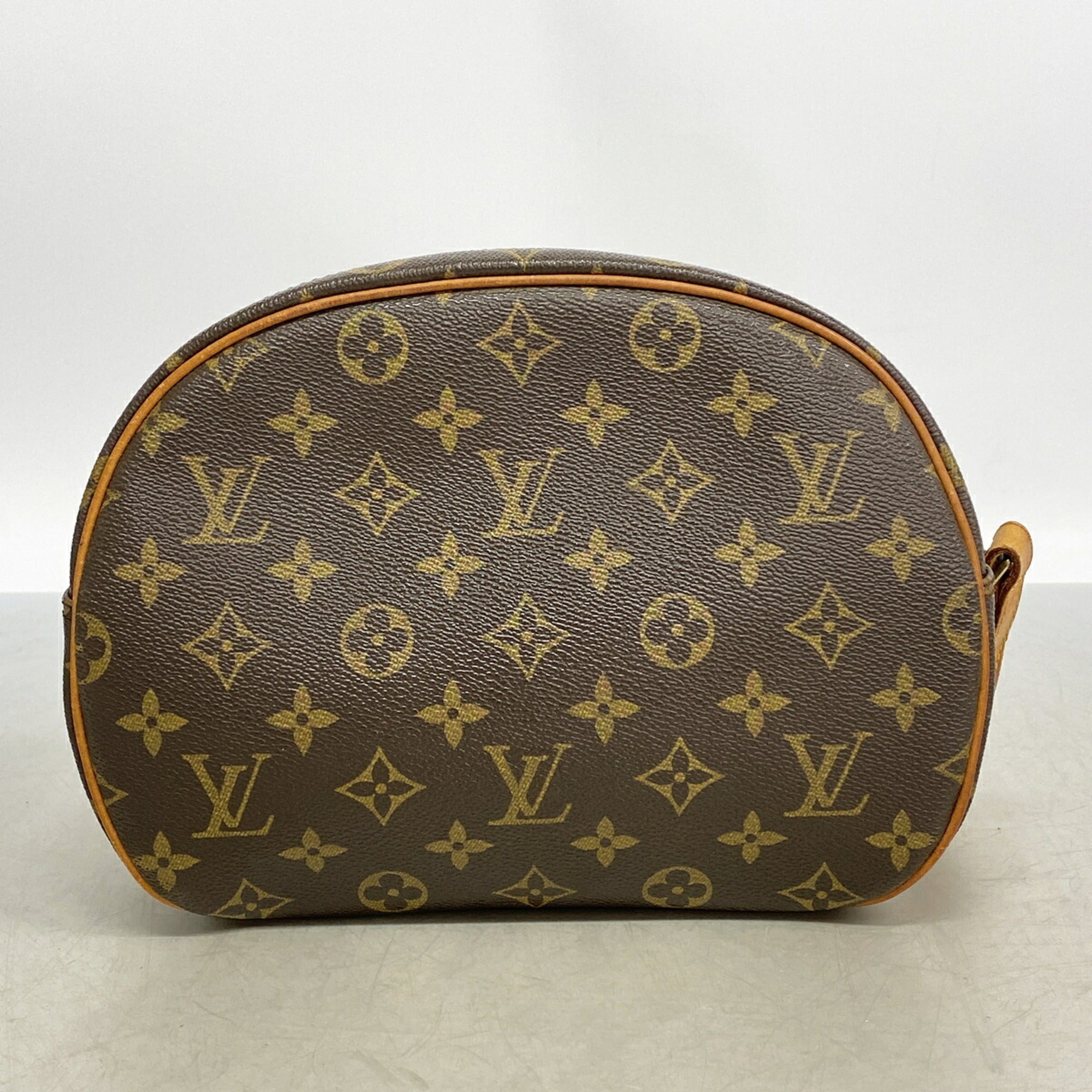 Louis Vuitton Brown Shoulder Bag (Pre-Owned)