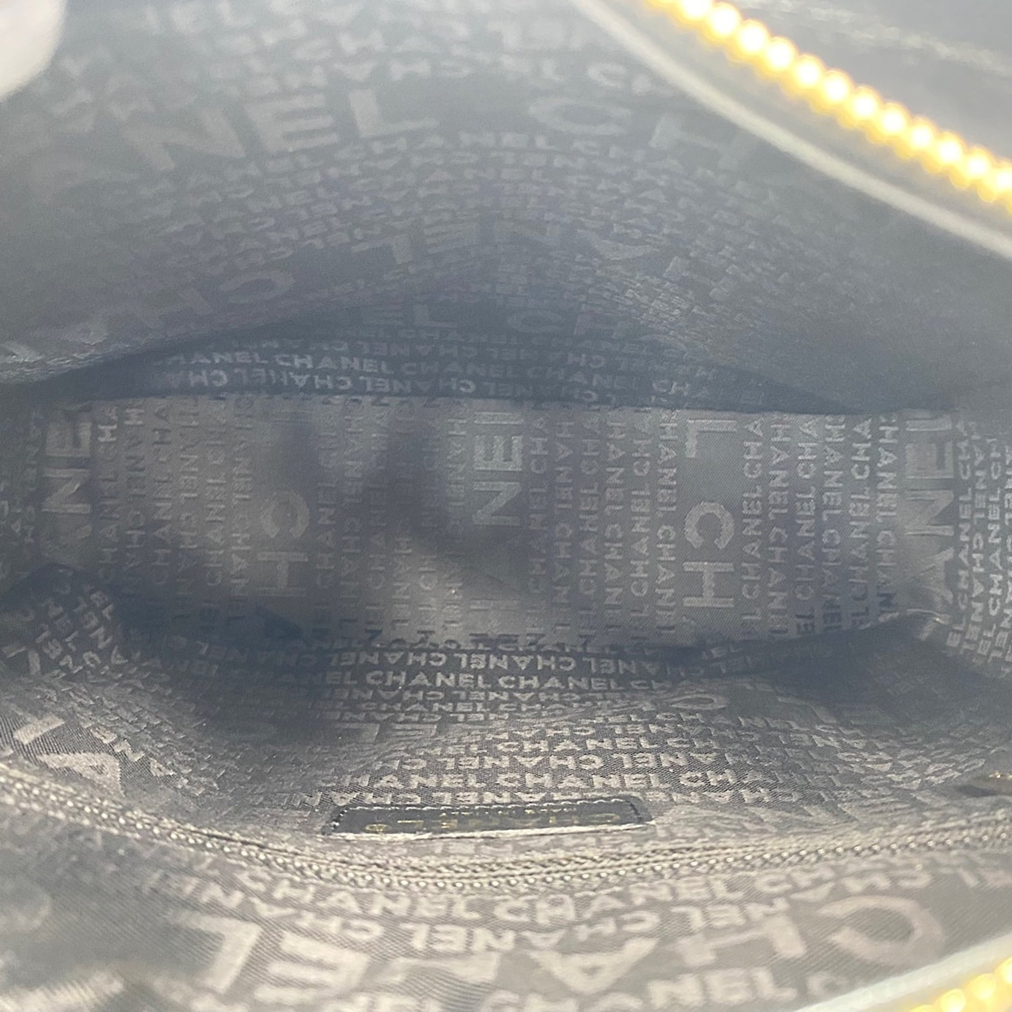 Chanel Black Tote Bag (Pre-Owned)