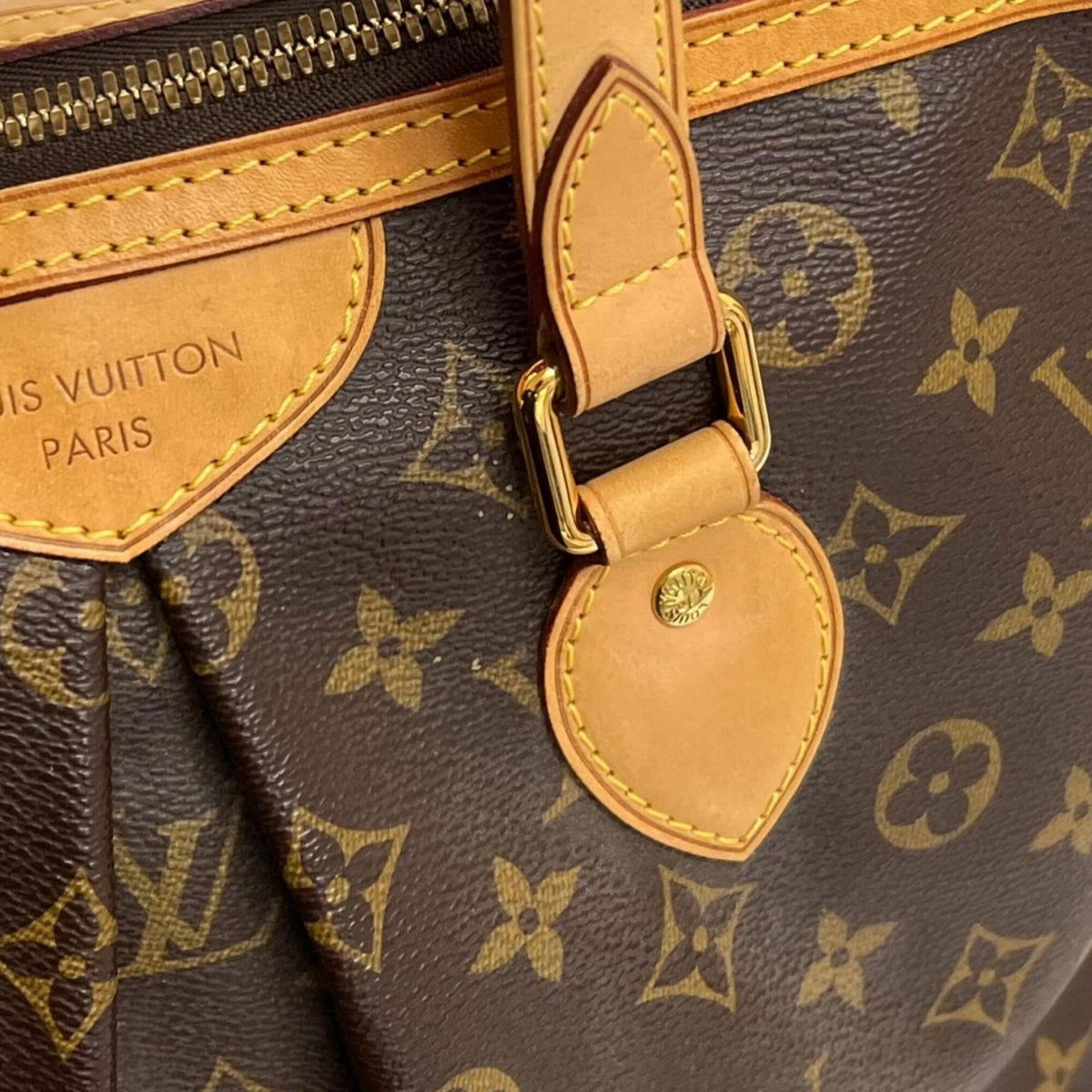 Louis Vuitton Brown Monogram Leather Handbag Shoulder Bag (Pre-Owned)