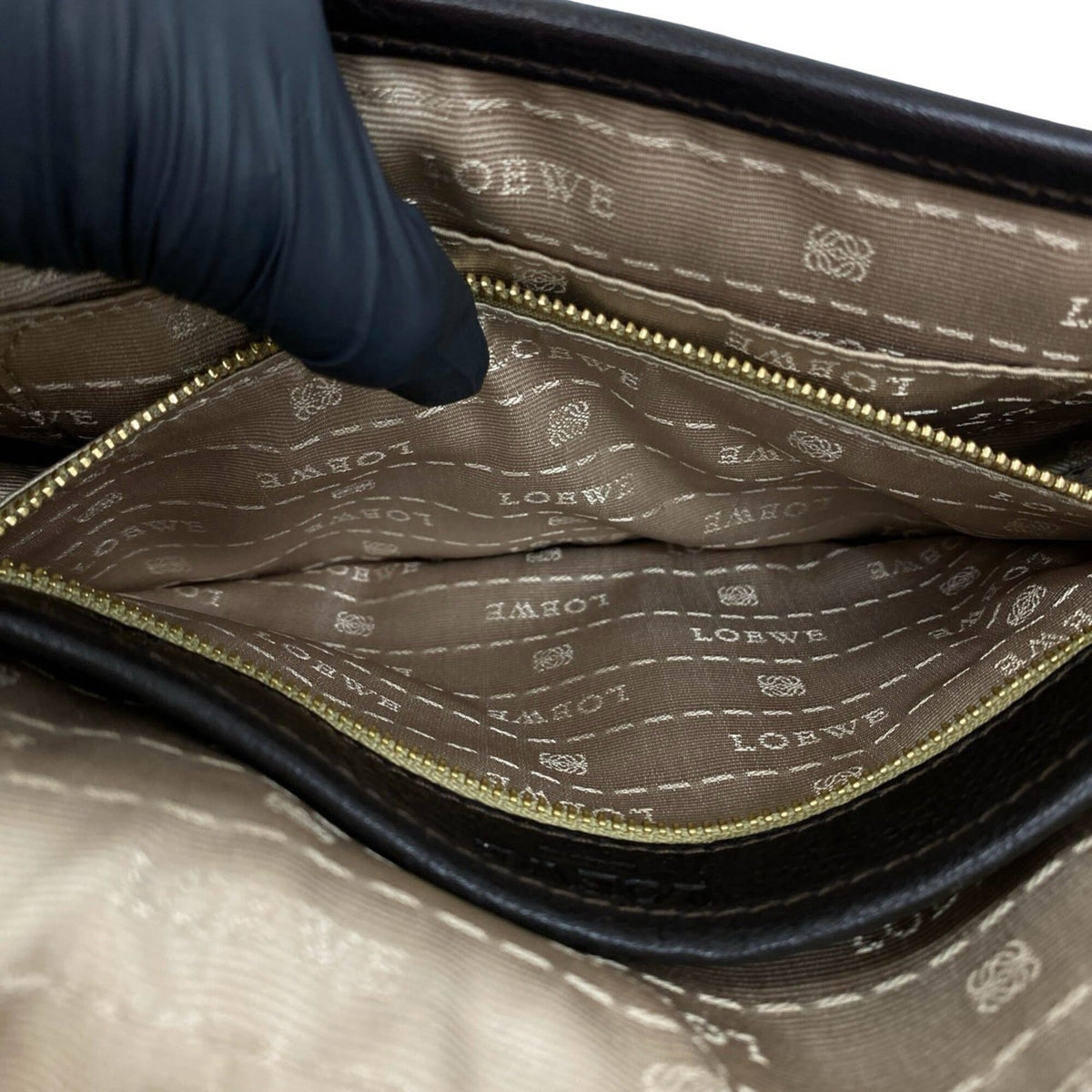 Loewe Brown Leather Crossbody Bag Pochette Shoulder Bag (Pre-Owned)
