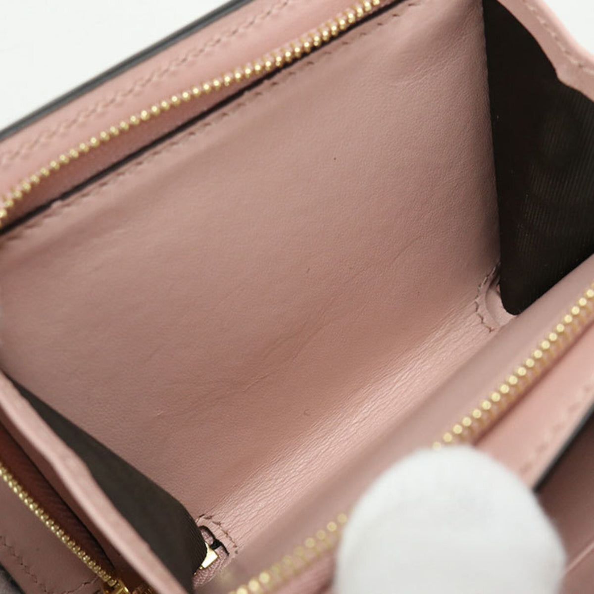 Gucci Pink Leather Wallet (Bi-Fold) (Pre-Owned)