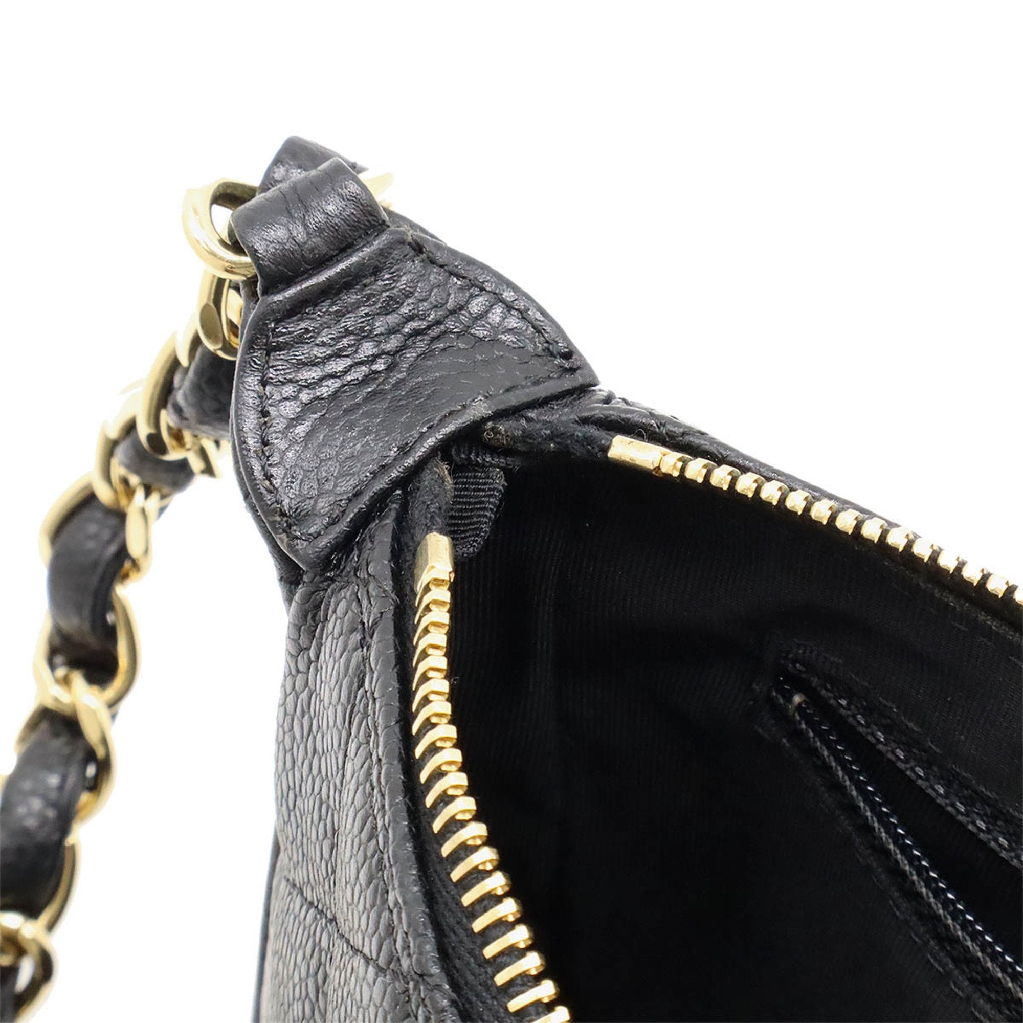 Chanel Black Caviar Leather Shoulder Bag (Pre-Owned)