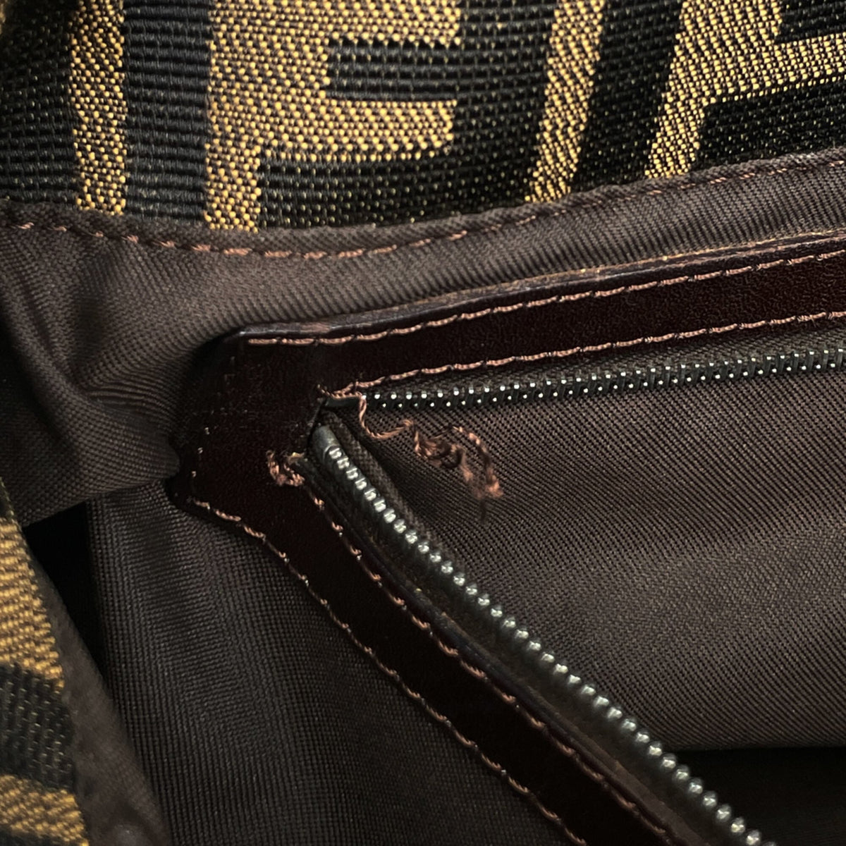 Fendi Brown Canvas Leather Handbag Shoulder Bag (Pre-Owned)