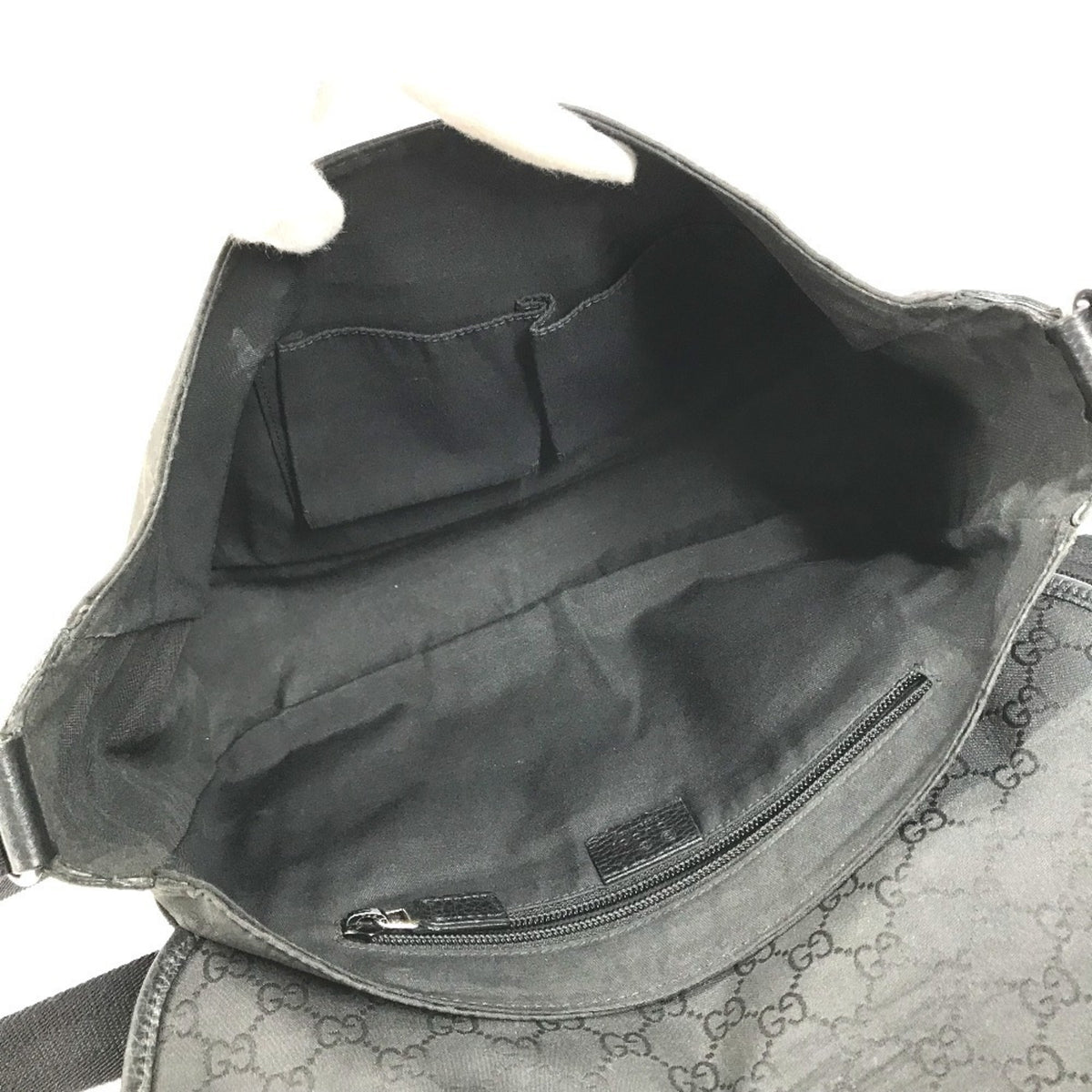 Gucci Black Nylon Leather Shoulder Bag (Pre-Owned)