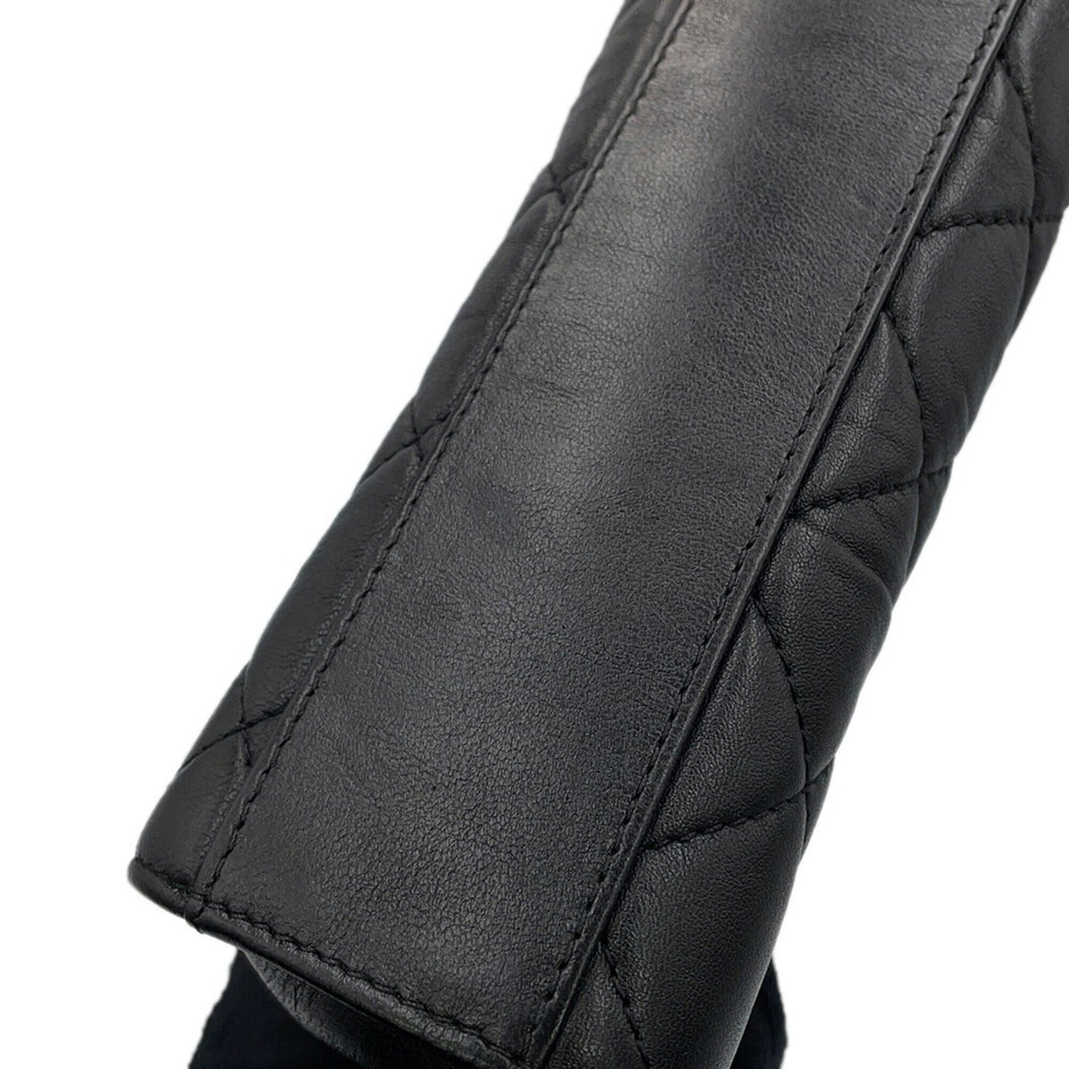 Chanel Matelasse Black Leather Handbag Shoulder Bag (Pre-Owned)