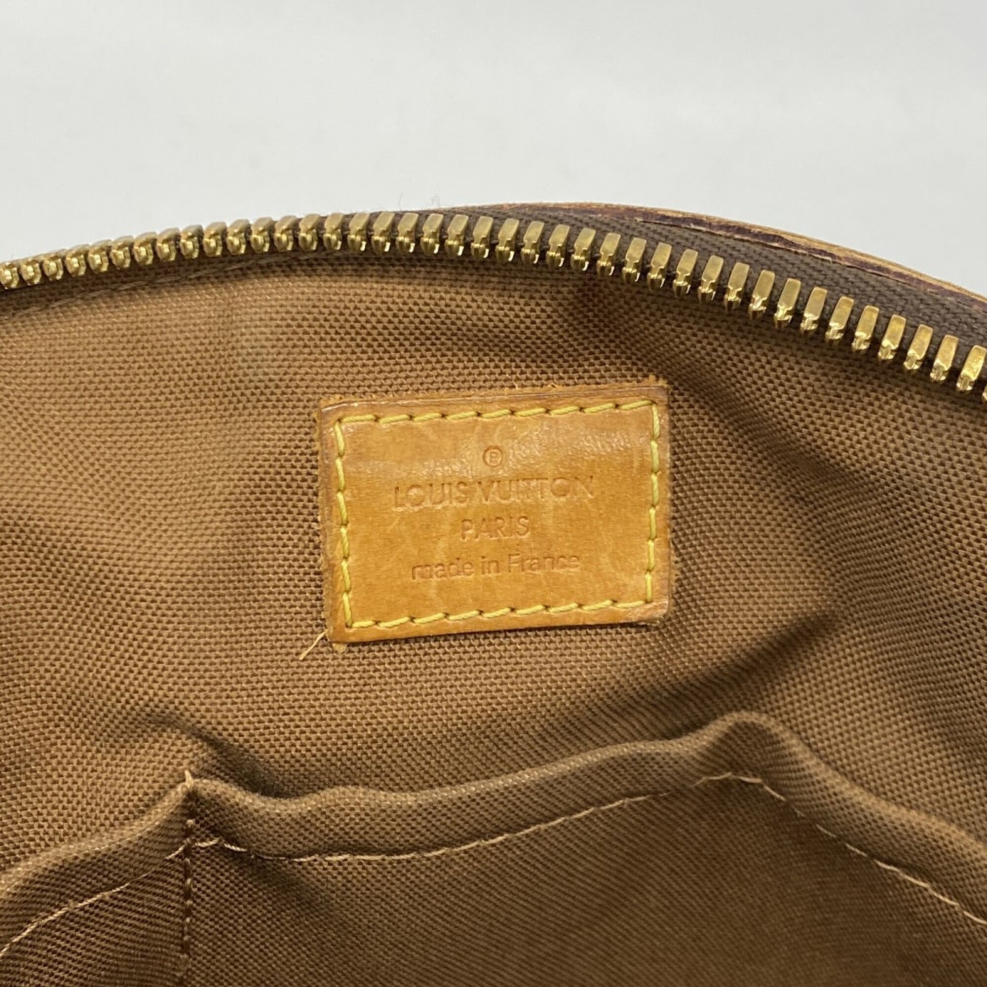 Louis Vuitton Brown Handbag (Pre-Owned)