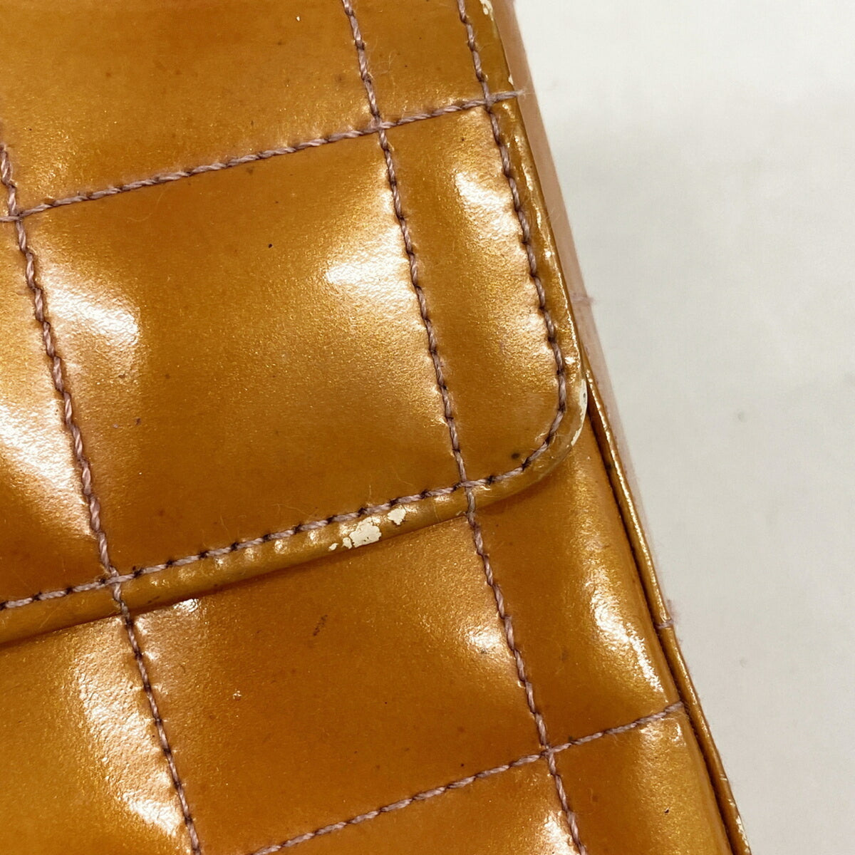 Chanel Orange Patent Leather Shoulder Bag (Pre-Owned)