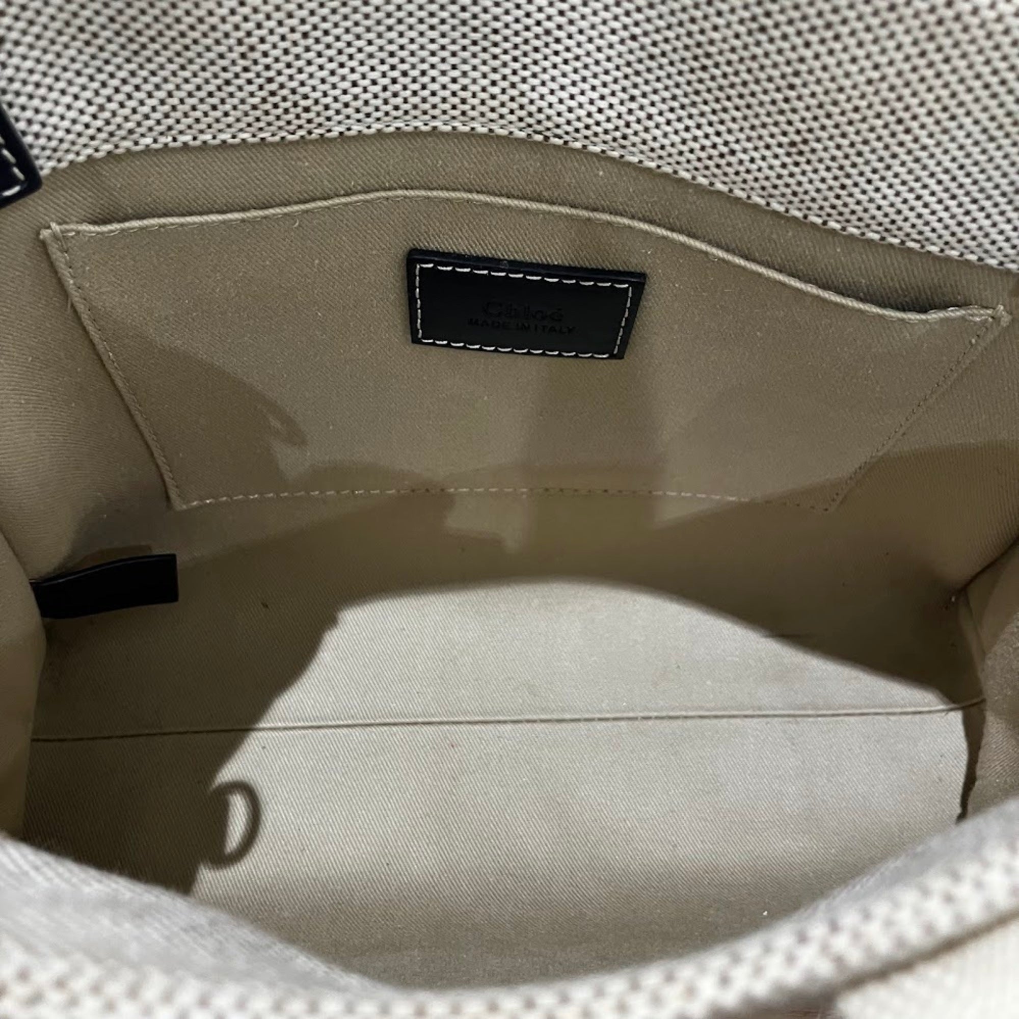 Chloé Beige Canvas Handbag (Pre-Owned)