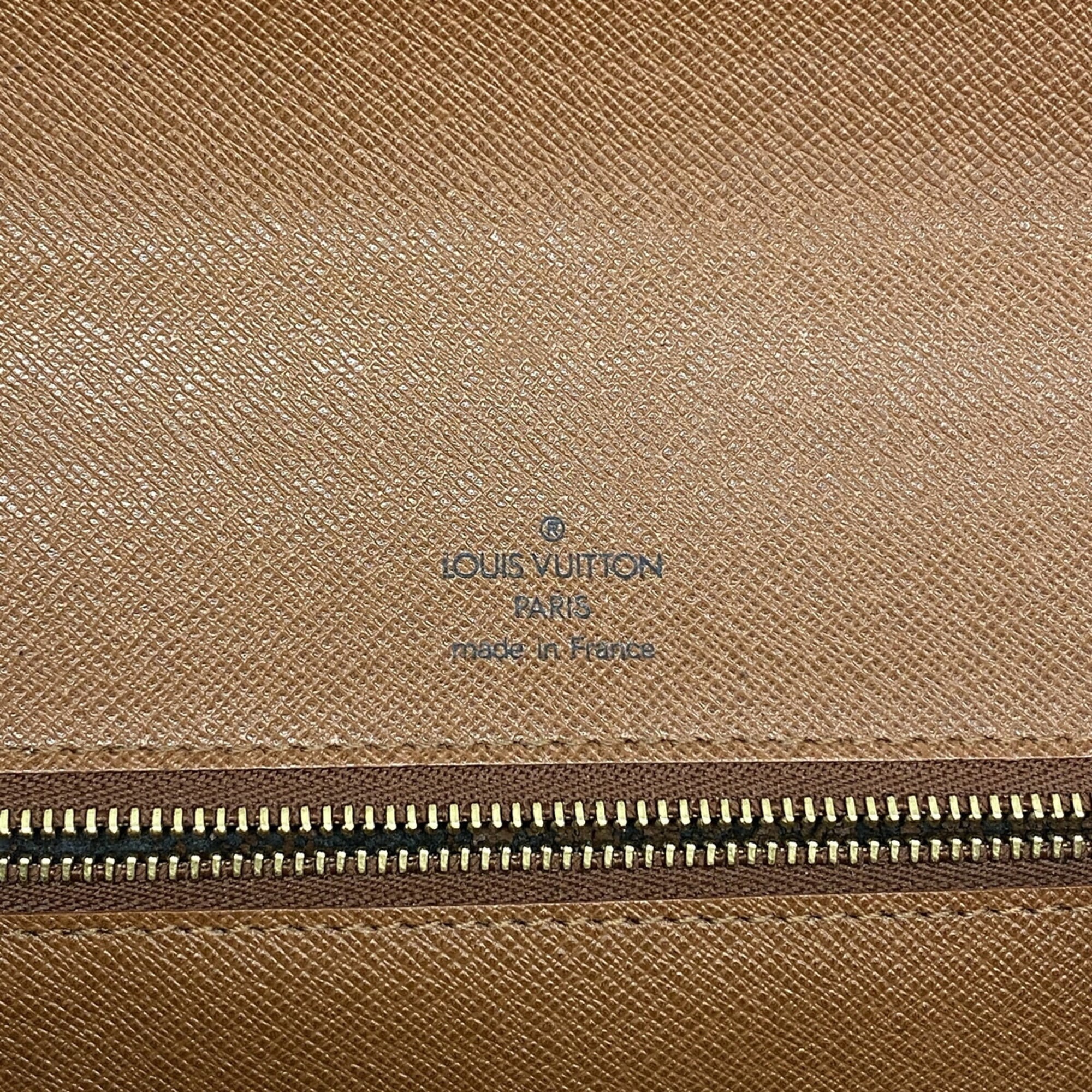 Louis Vuitton Brown Handbag (Pre-Owned)