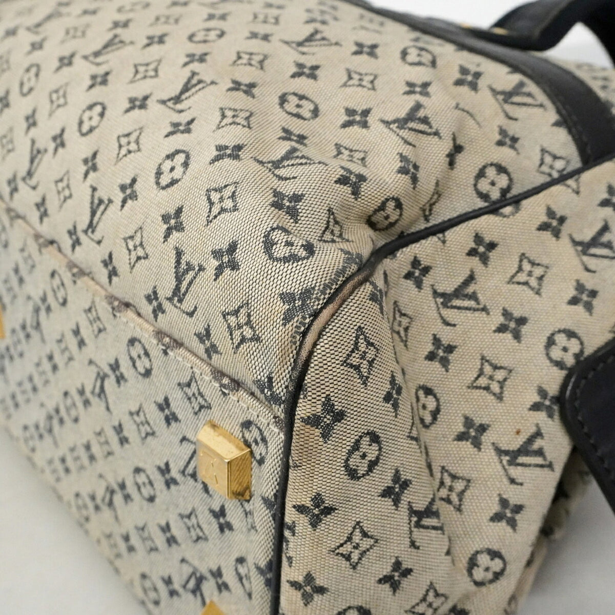 Louis Vuitton Blue Handbag (Pre-Owned)