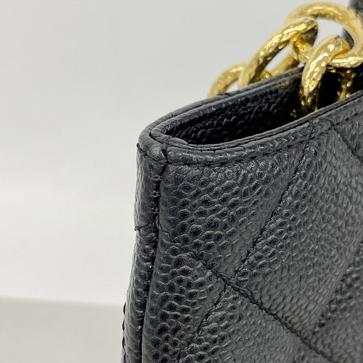 Chanel Black Grained Calfskin Tote Bag (Pre-Owned)