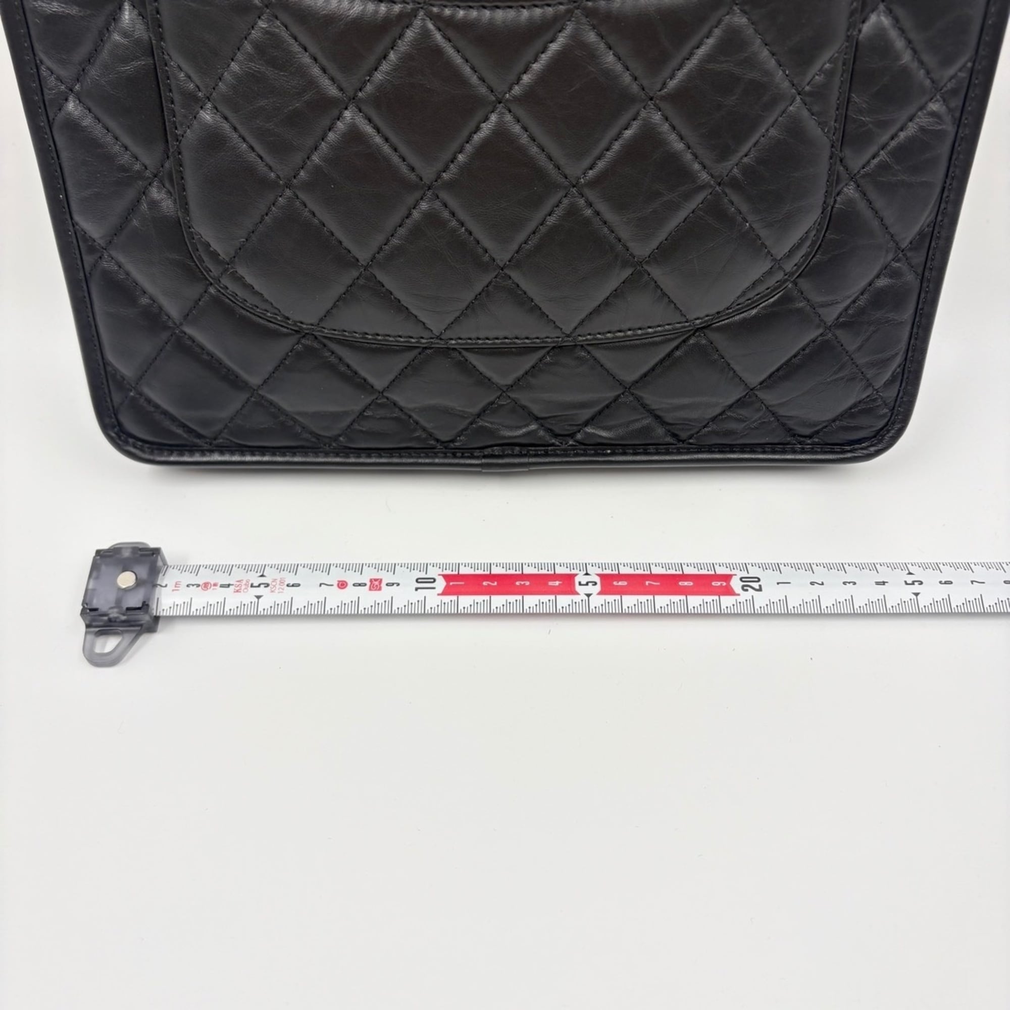 Chanel Black Handbag (Pre-Owned)