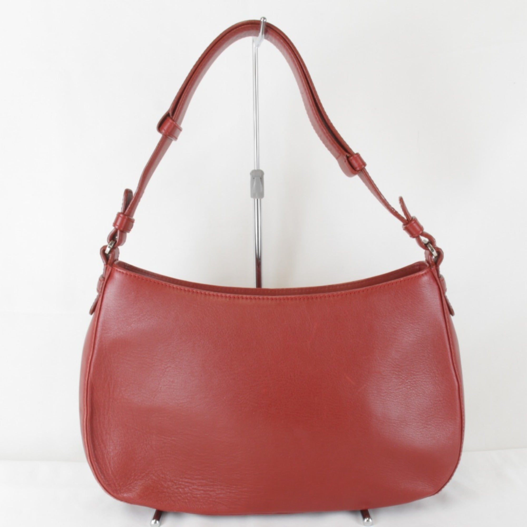 Loewe Red Color Leather Shoulder Bag (Pre-Owned)