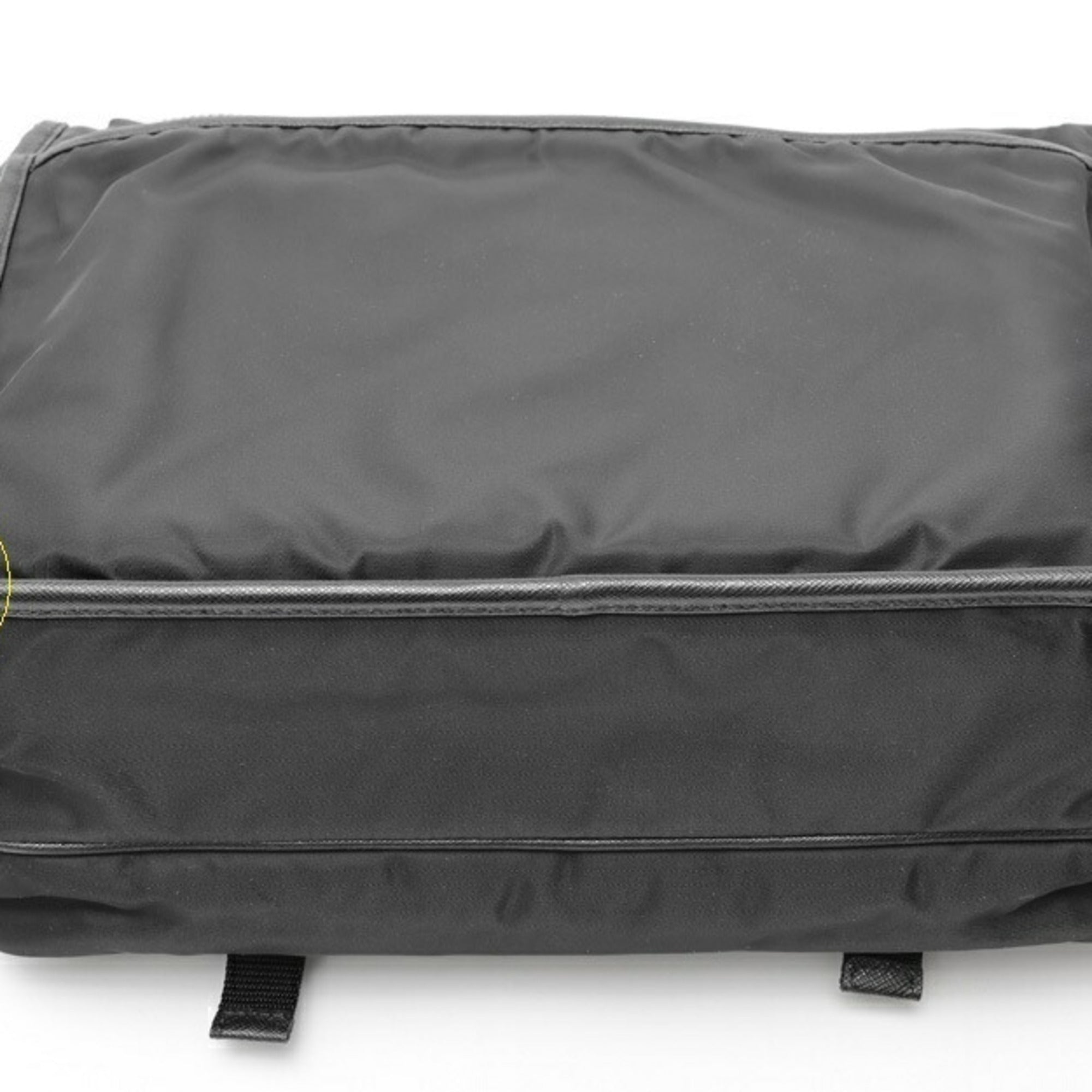 Prada Black Nylon Shoulder Bag (Pre-Owned)