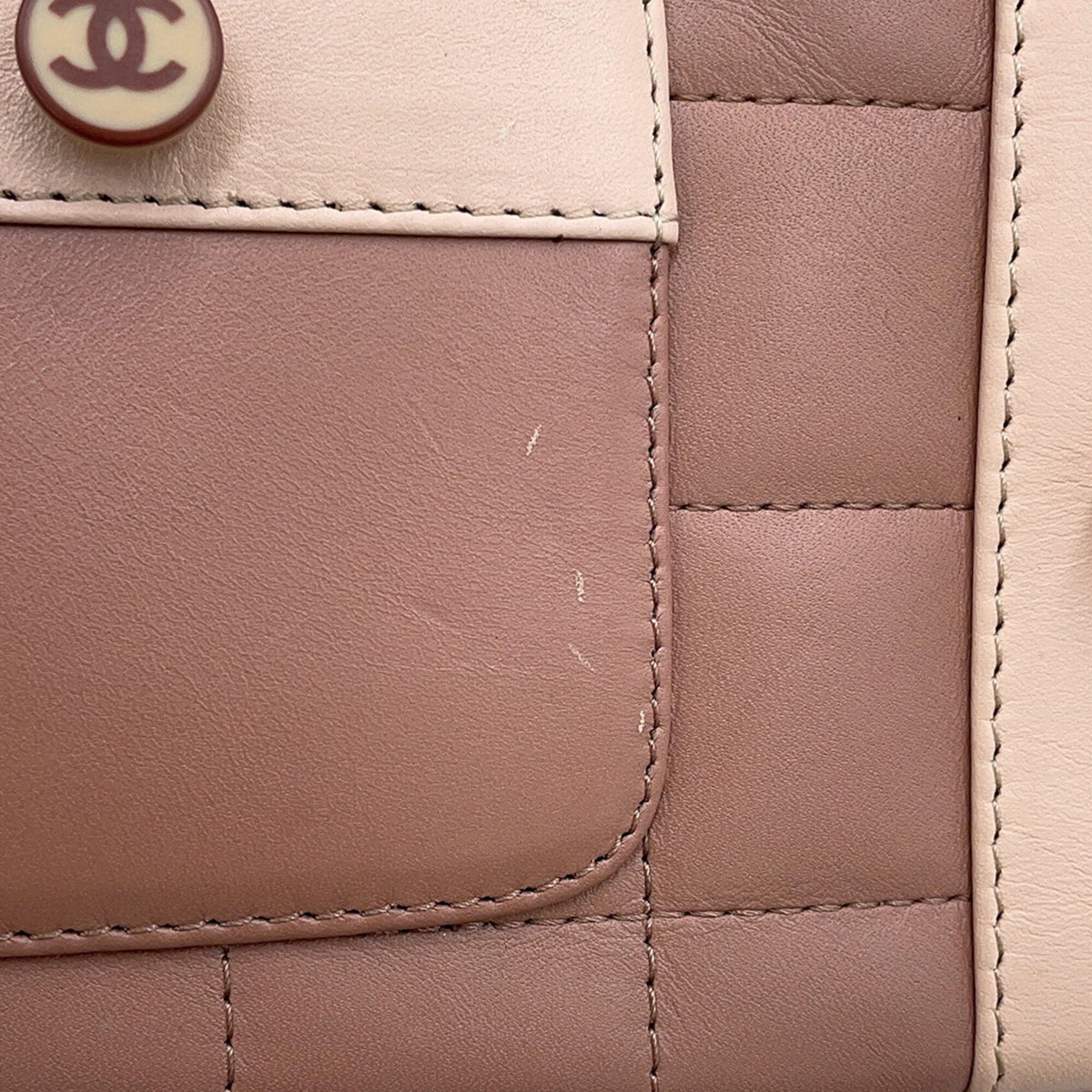 Chanel Pink Handbag Shoulder Bag (Pre-Owned)