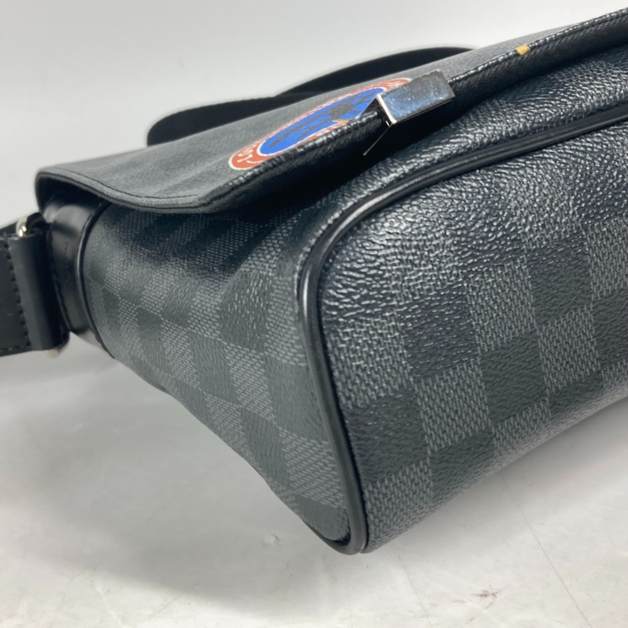 Louis Vuitton Black Damier Graphite Shoulder Bag (Pre-Owned)