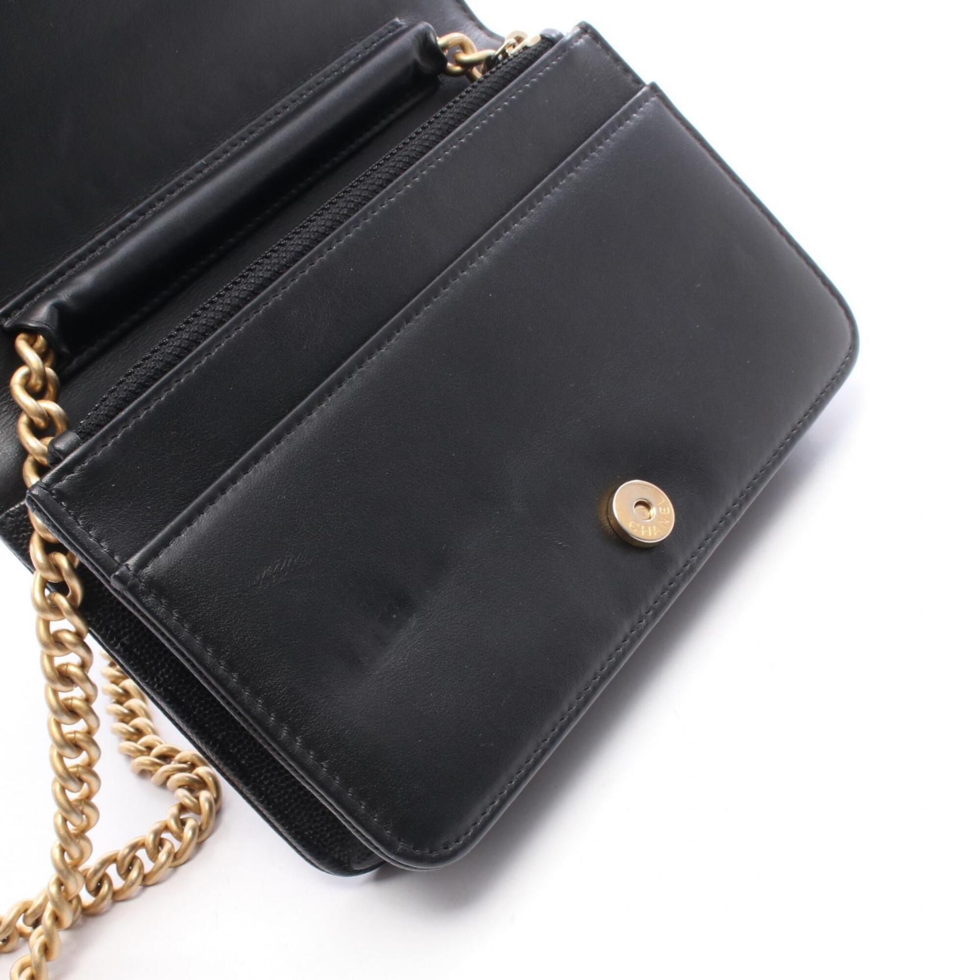 Chanel Black Grained Calfskin Handbag Shoulder Bag (Pre-Owned)