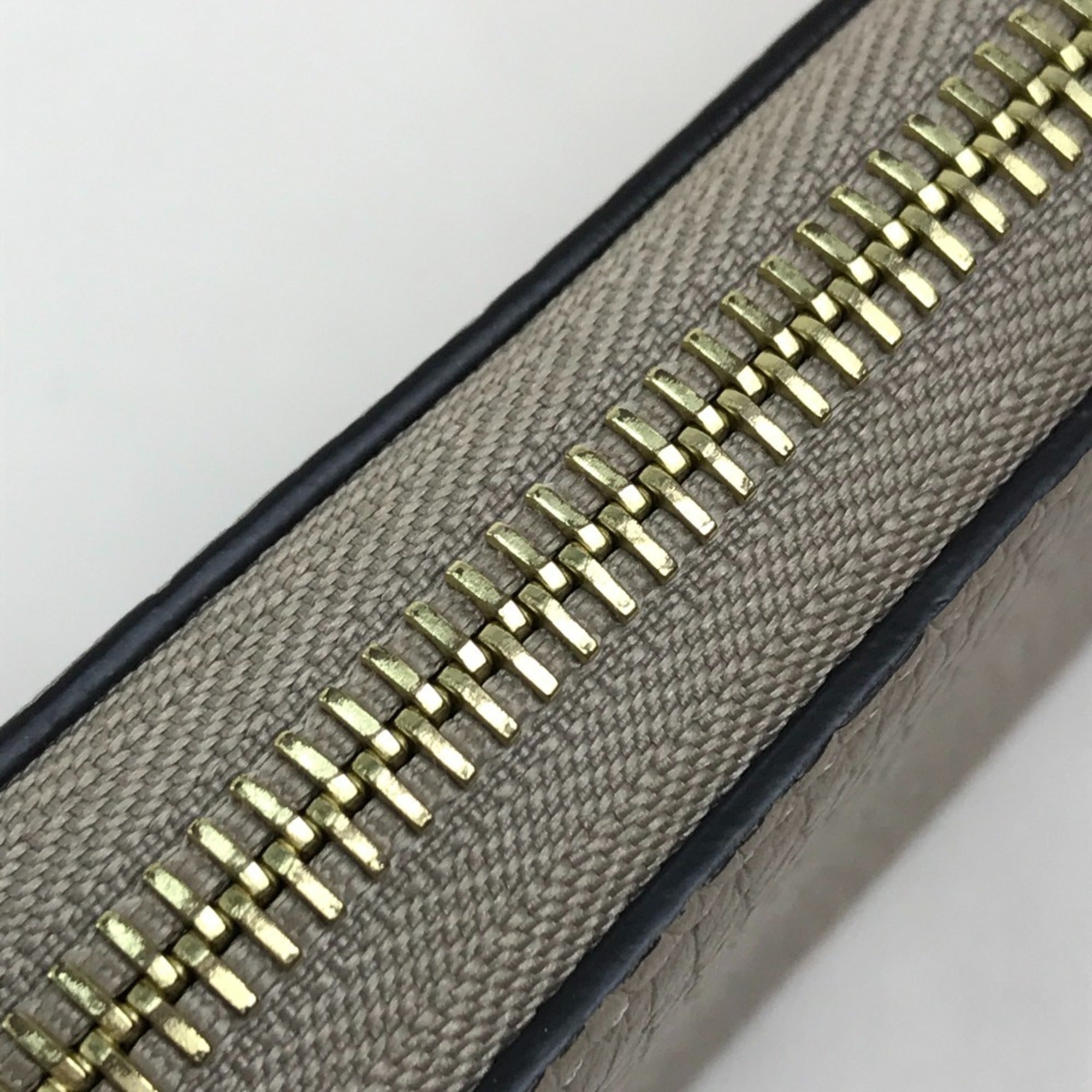 Louis Vuitton Monogram Beige Leather Long Wallet (Bi-Fold) (Pre-Owned)