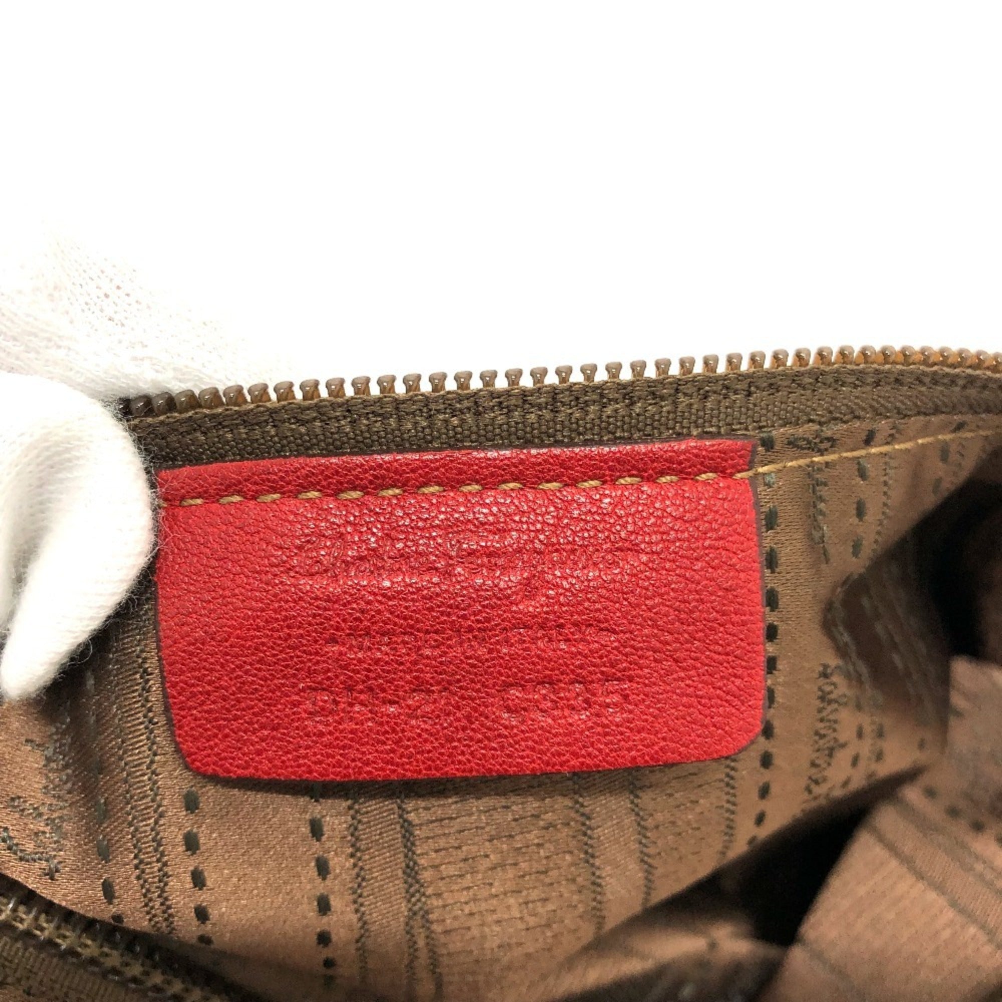 Salvatore Ferragamo Red Color Leather Handbag (Pre-Owned)
