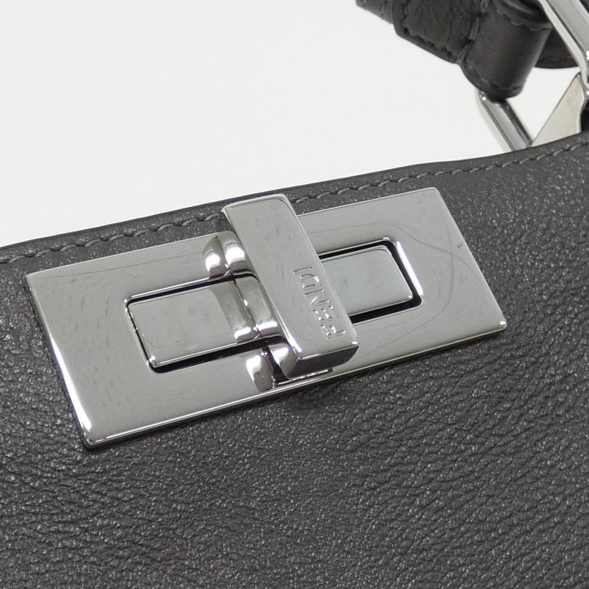 Fendi Beige Leather Handbag (Pre-Owned)