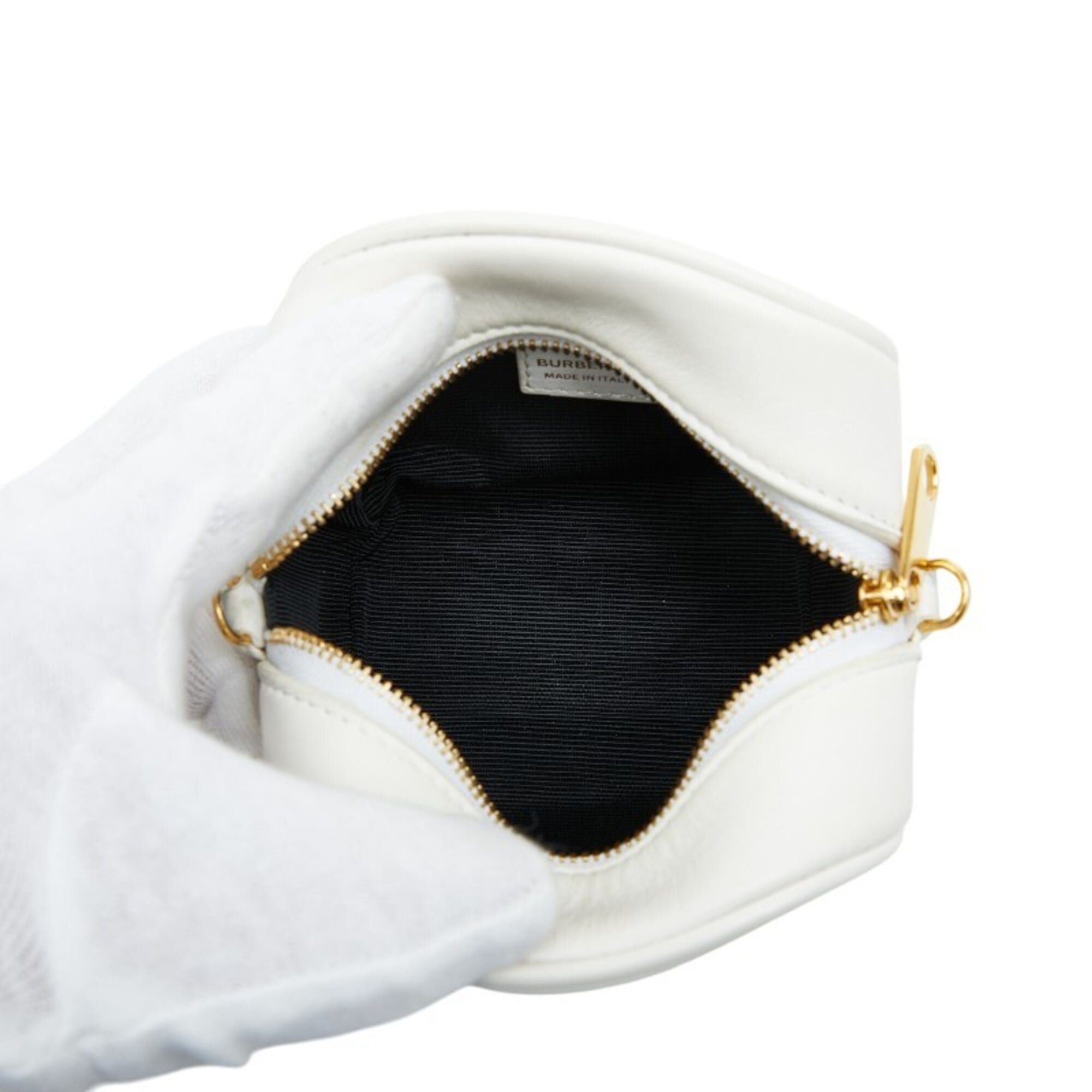 Burberry White Pochette Shoulder Bag (Pre-Owned)