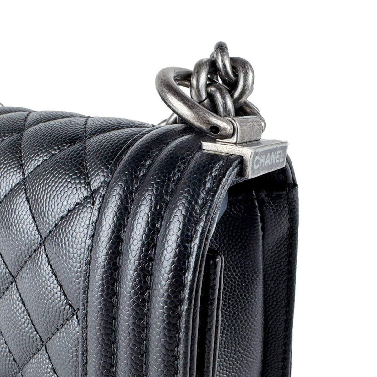 Chanel Black Grained Calfskin Leather Shoulder Bag (Pre-Owned)