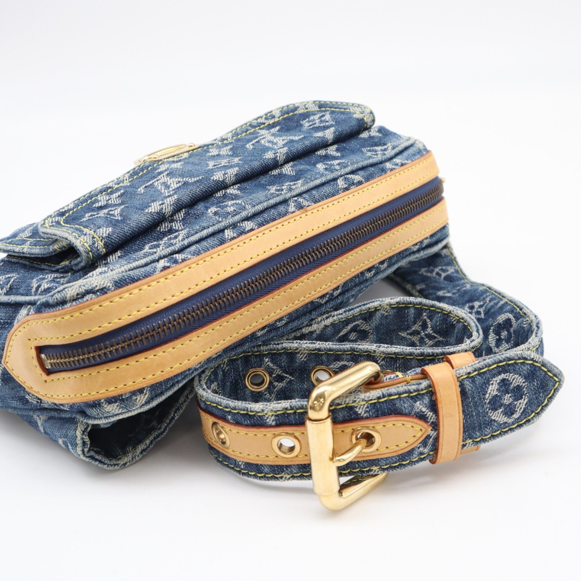 Louis Vuitton Beige Blue Cotton Fanny Pack (Pre-Owned)