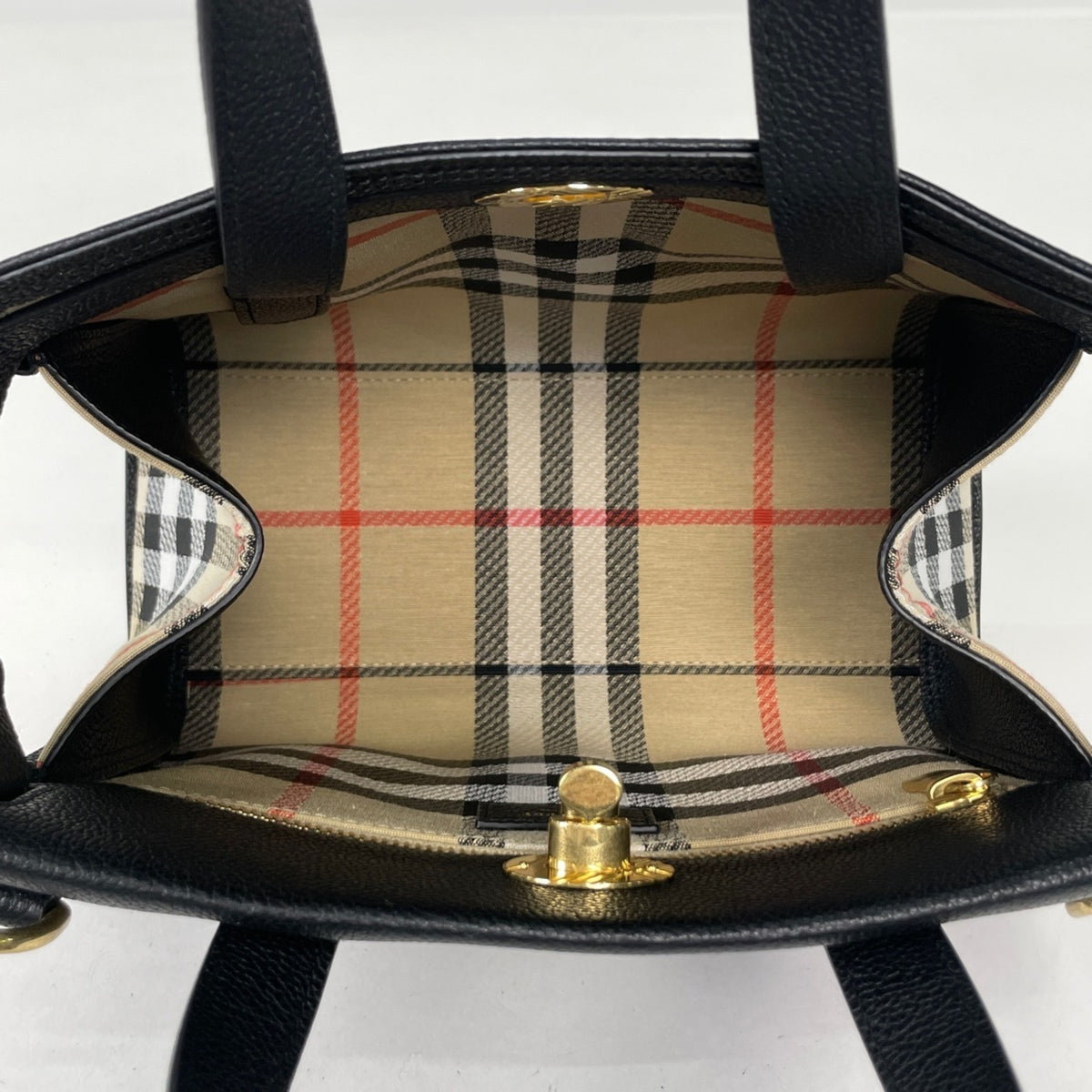 Burberry Black Leather Tote Bag (Pre-Owned)