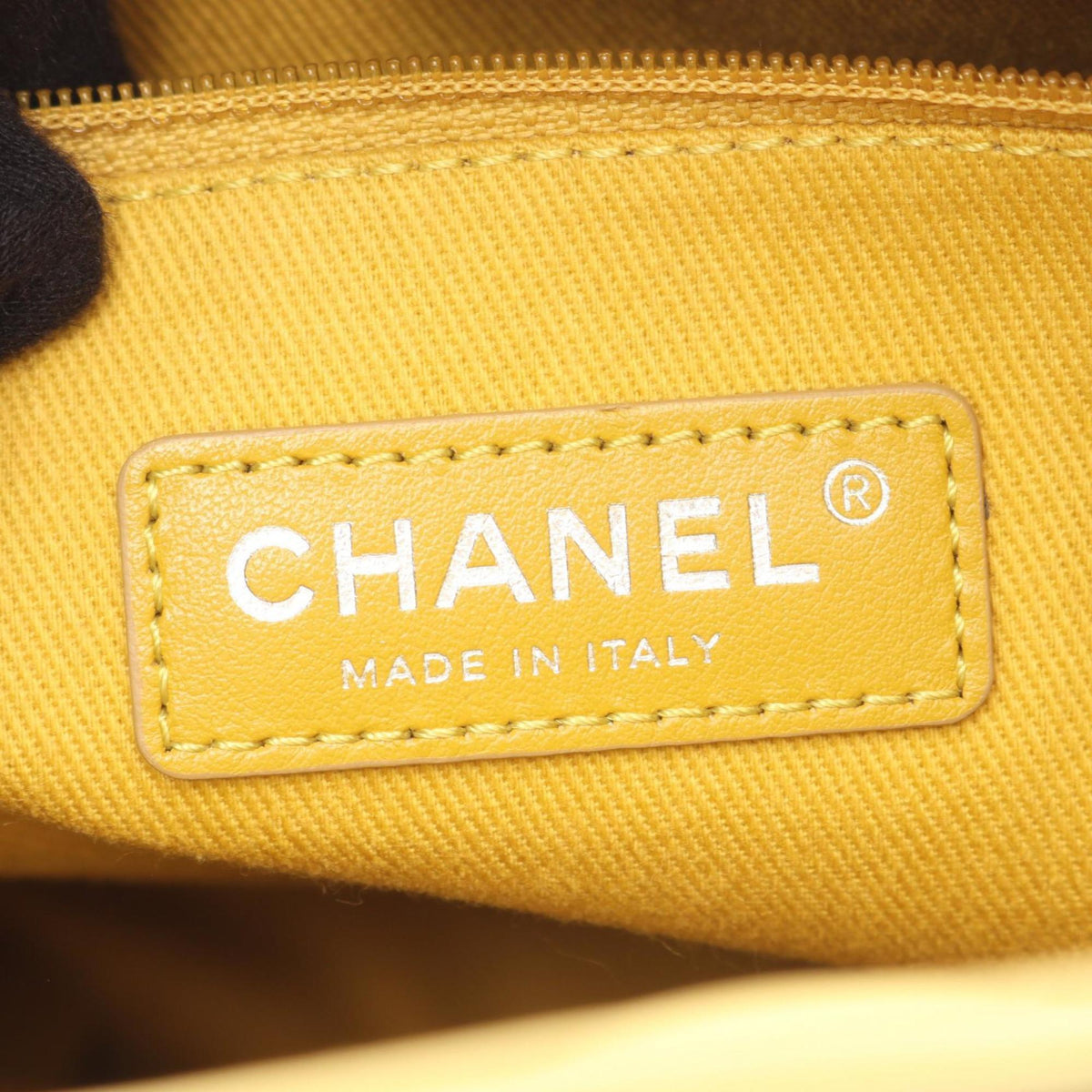 Chanel Yellow Leather Handbag Shoulder Bag (Pre-Owned)