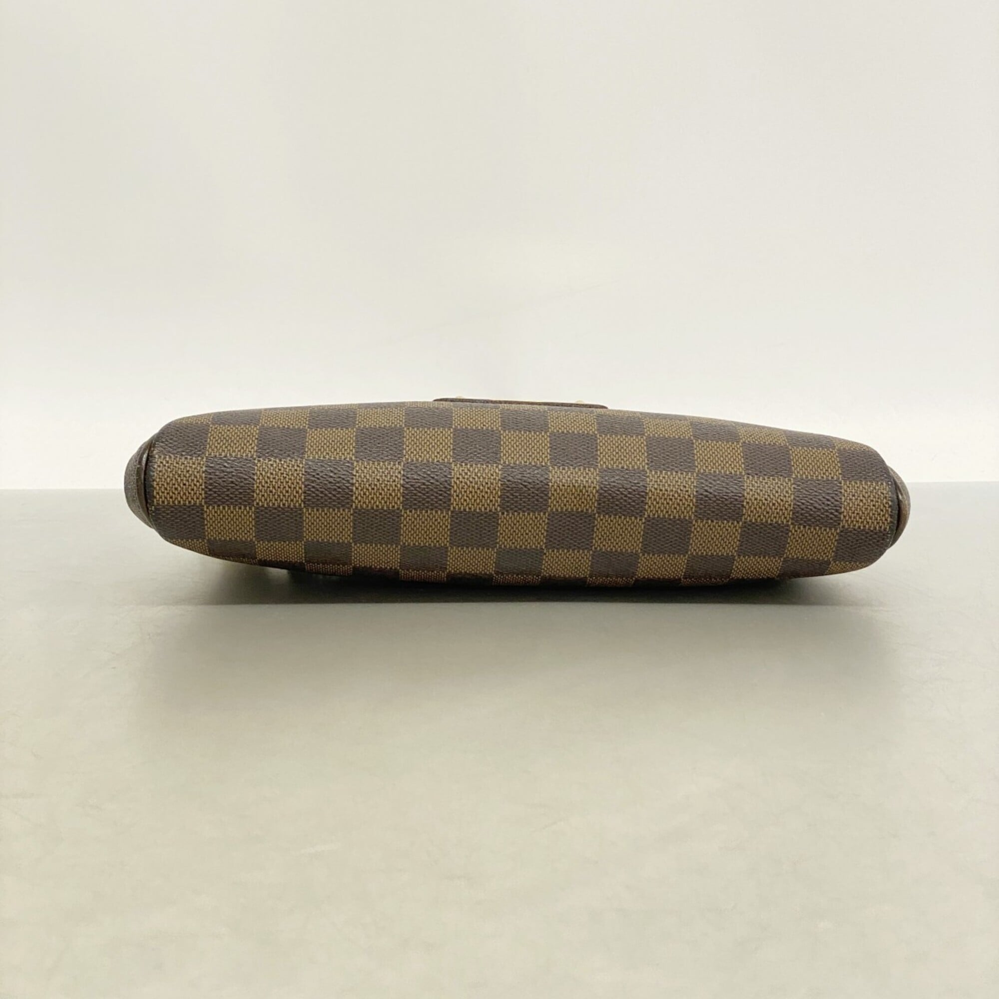 Louis Vuitton Ebene Handbag (Pre-Owned)