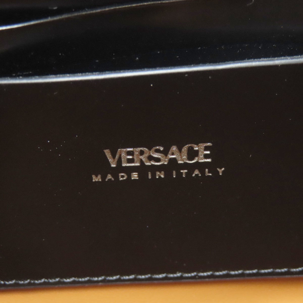 Versace Black Leather Shoulder Bag (Pre-Owned)