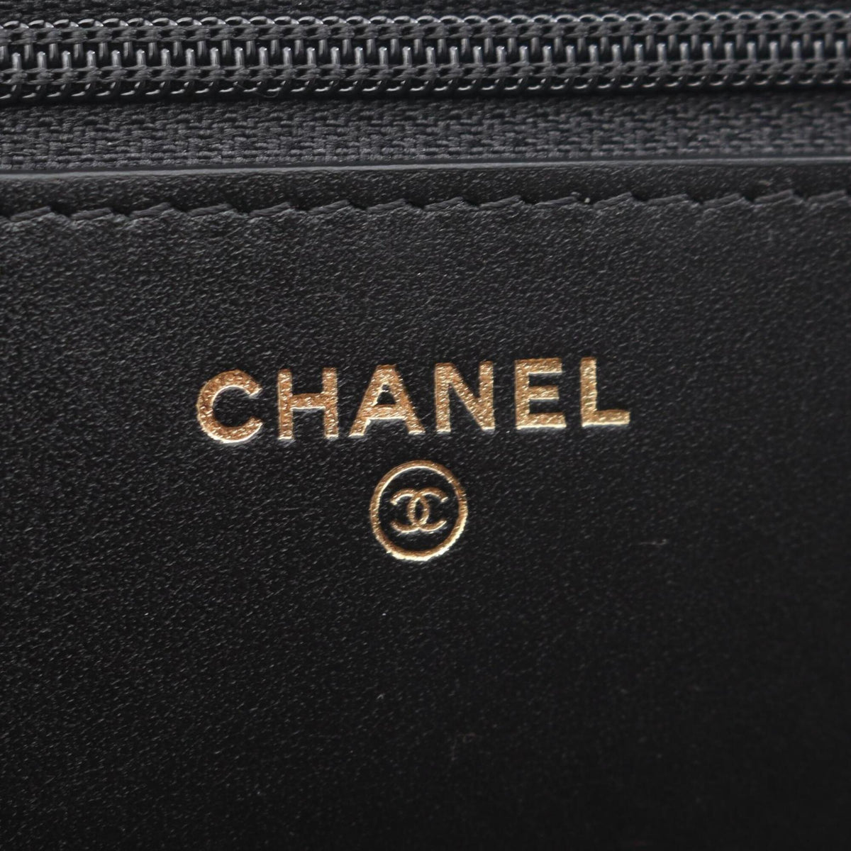 Chanel Matelasse Black Leather Handbag Shoulder Bag (Pre-Owned)