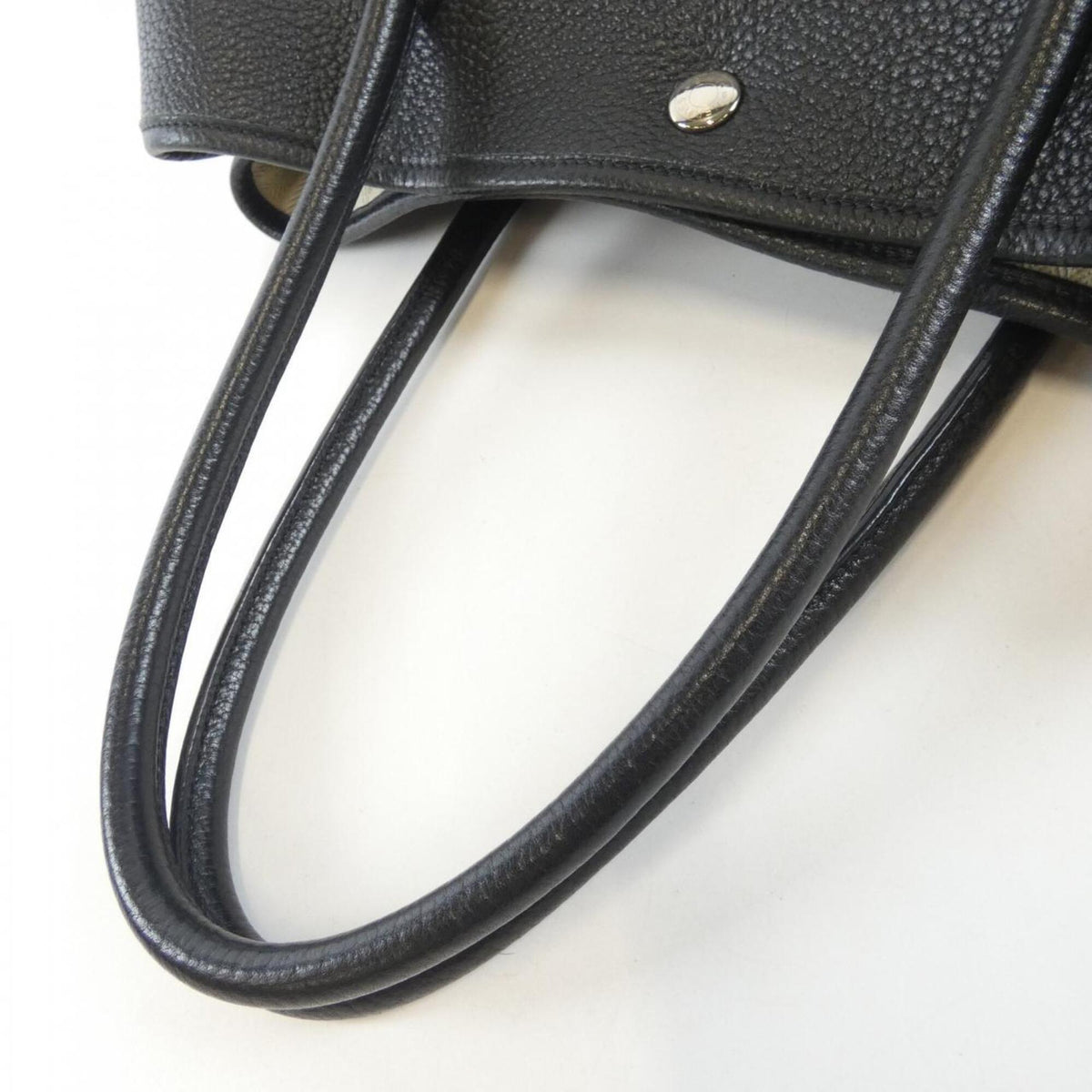 Hermes Black Negonda Leather Handbag (Pre-Owned)