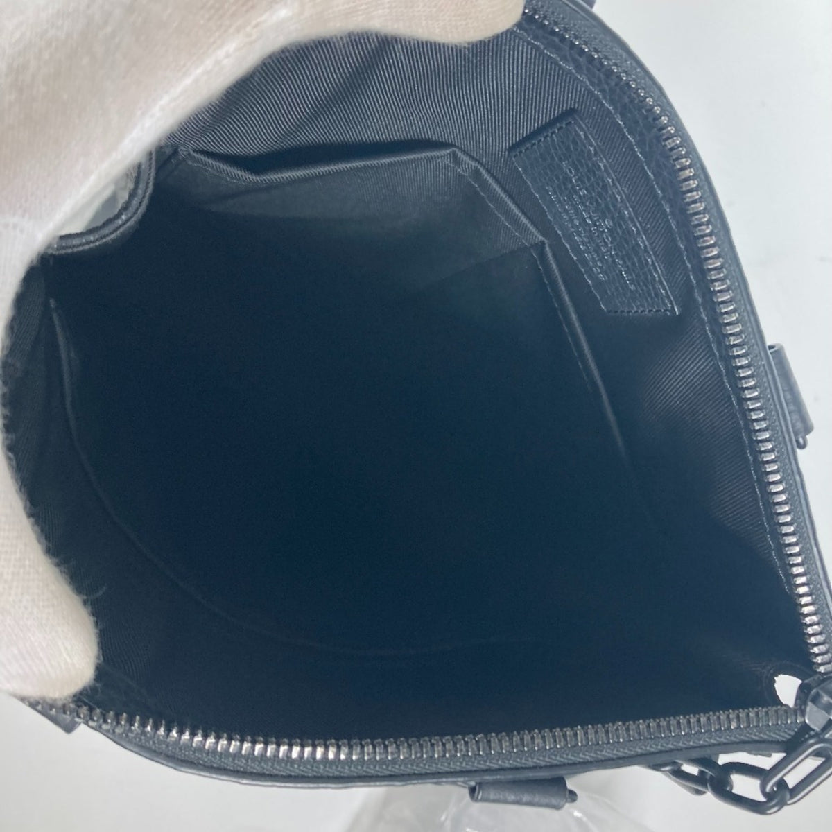Louis Vuitton Black Leather Shoulder Bag Tote Bag (Pre-Owned)