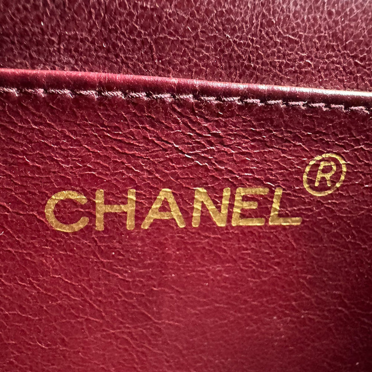 Chanel Black Leather Shoulder Bag (Pre-Owned)
