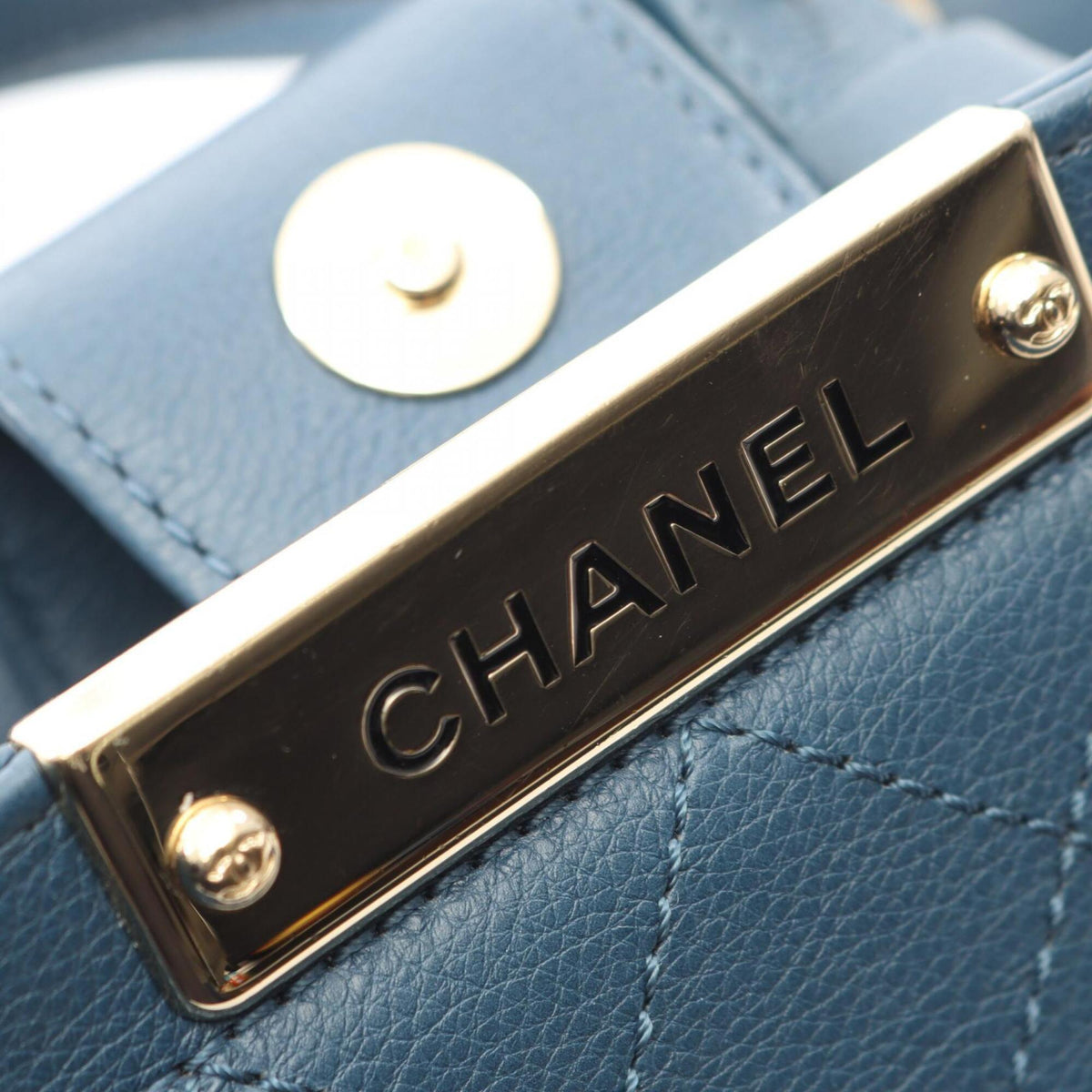 Chanel Matelasse Blue Leather Handbag Shoulder Bag (Pre-Owned)