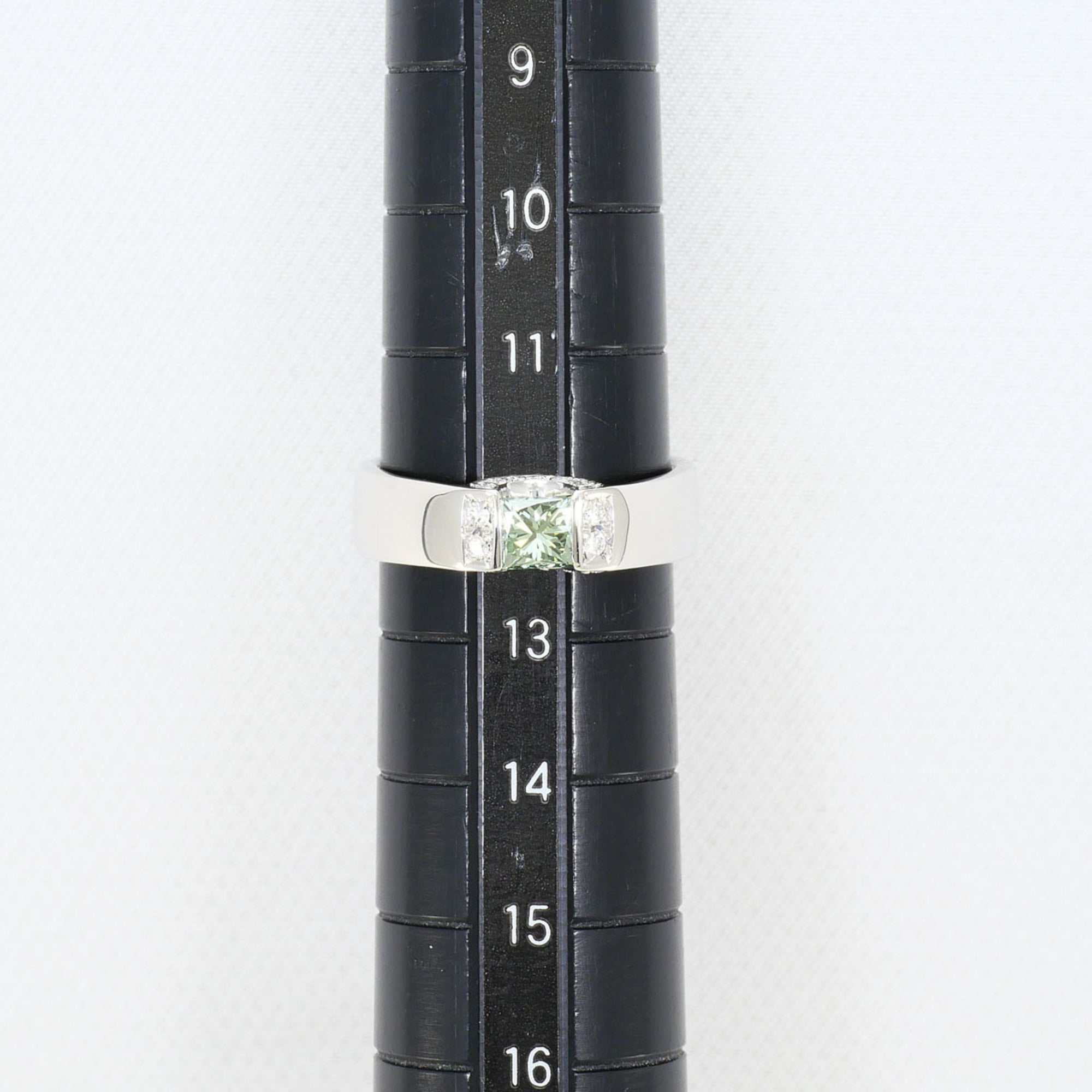 Unbranded Green Platinum Platinum 900 Band Ring (Pre-Owned)