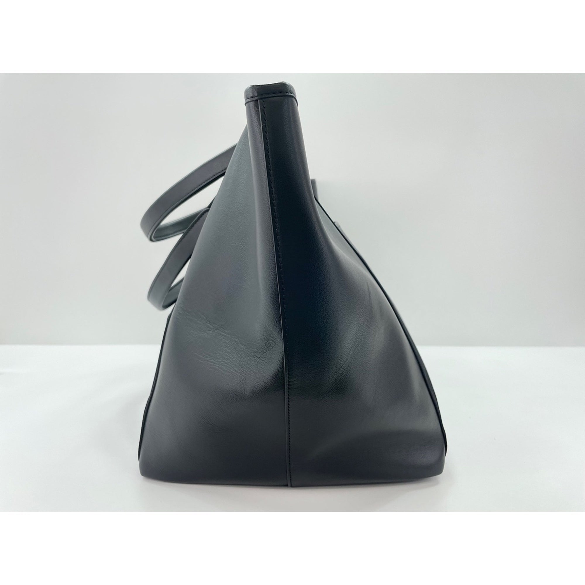 Balenciaga Black Tote Bag (Pre-Owned)