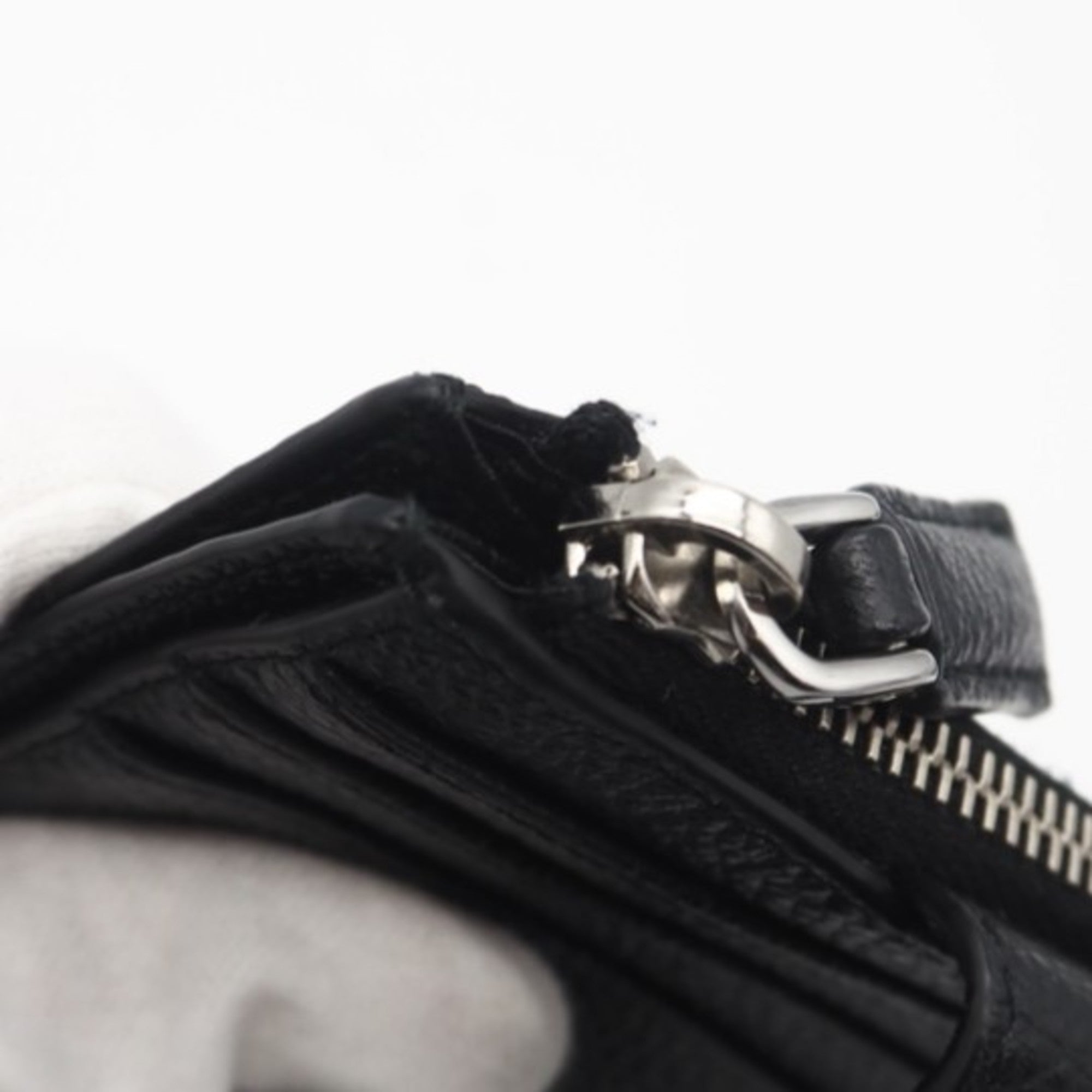 Prada Black Leather Wallet (Bi-Fold) (Pre-Owned)