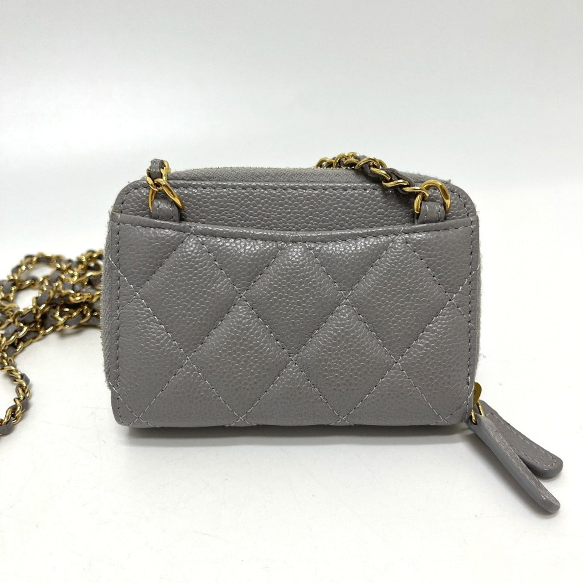 Chanel Gray Grained Calfskin Shoulder Bag (Pre-Owned)